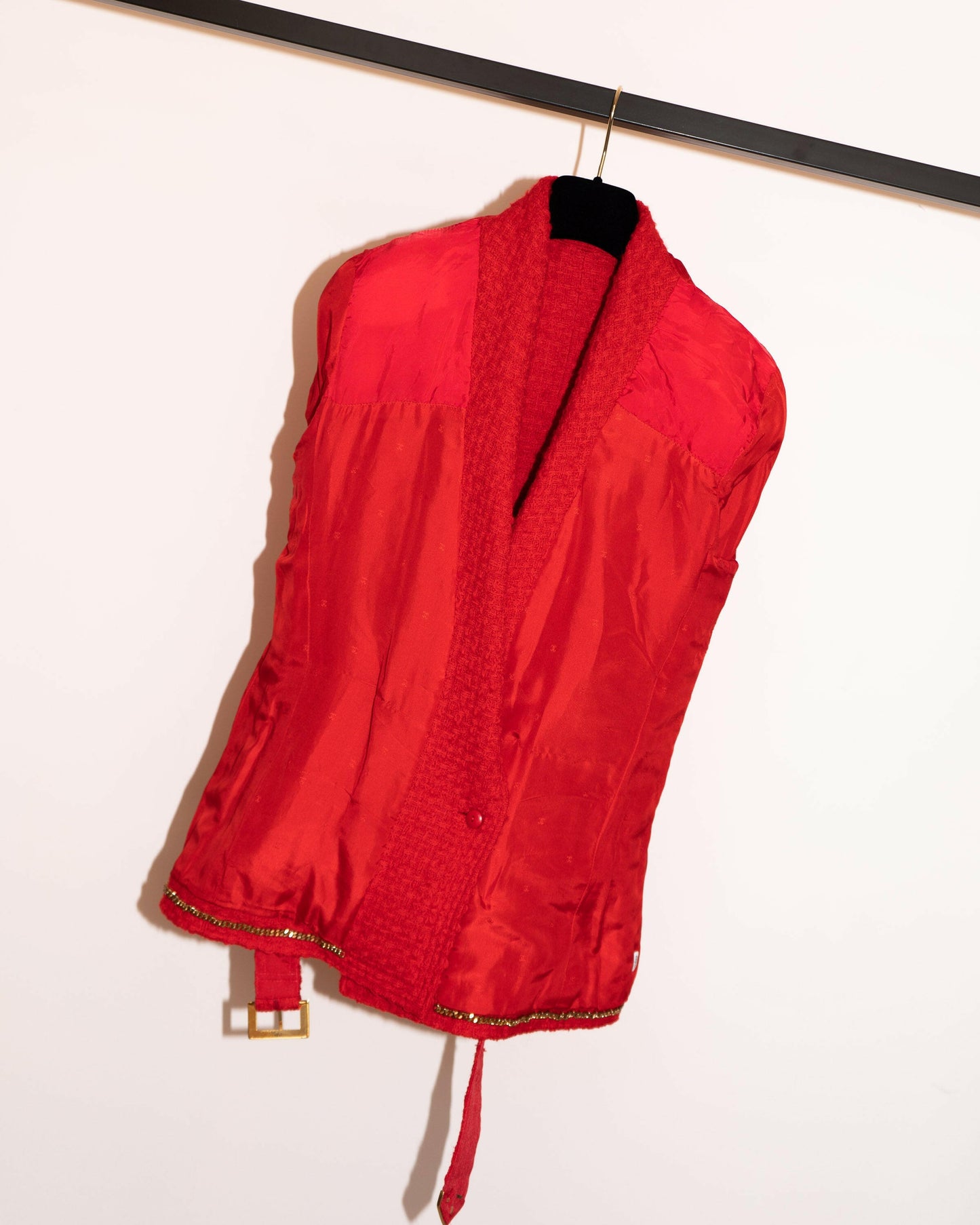 FR36-38 Rare Chanel Spring 1989 Two-Pocketed Belted Double-Breasted Red Tweed Jacket