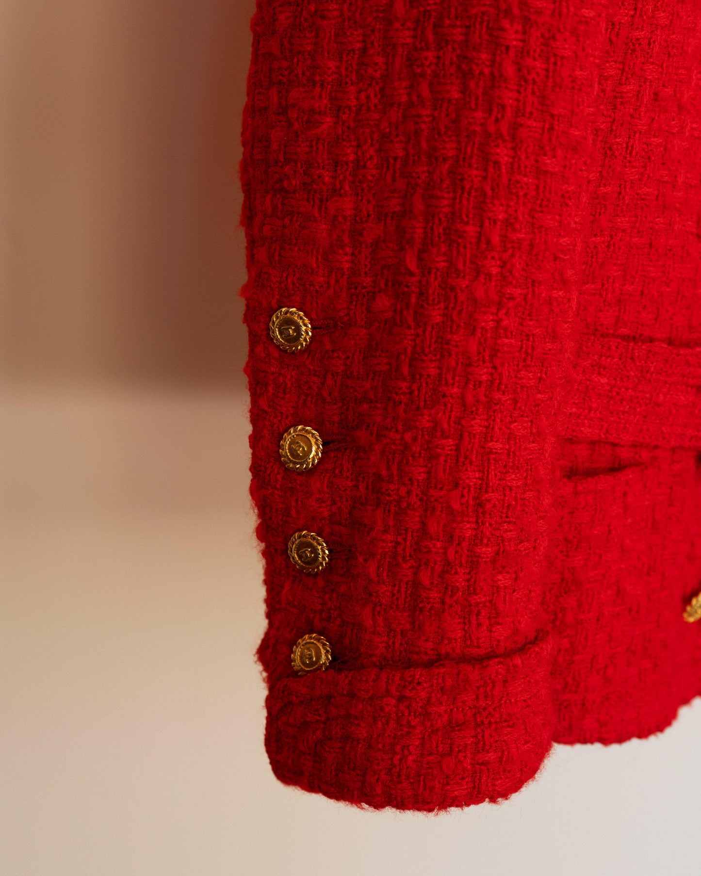 FR36-38 Rare Chanel Spring 1989 Two-Pocketed Belted Double-Breasted Red Tweed Jacket - Vintage Chanel Jacket - - Rarchive.