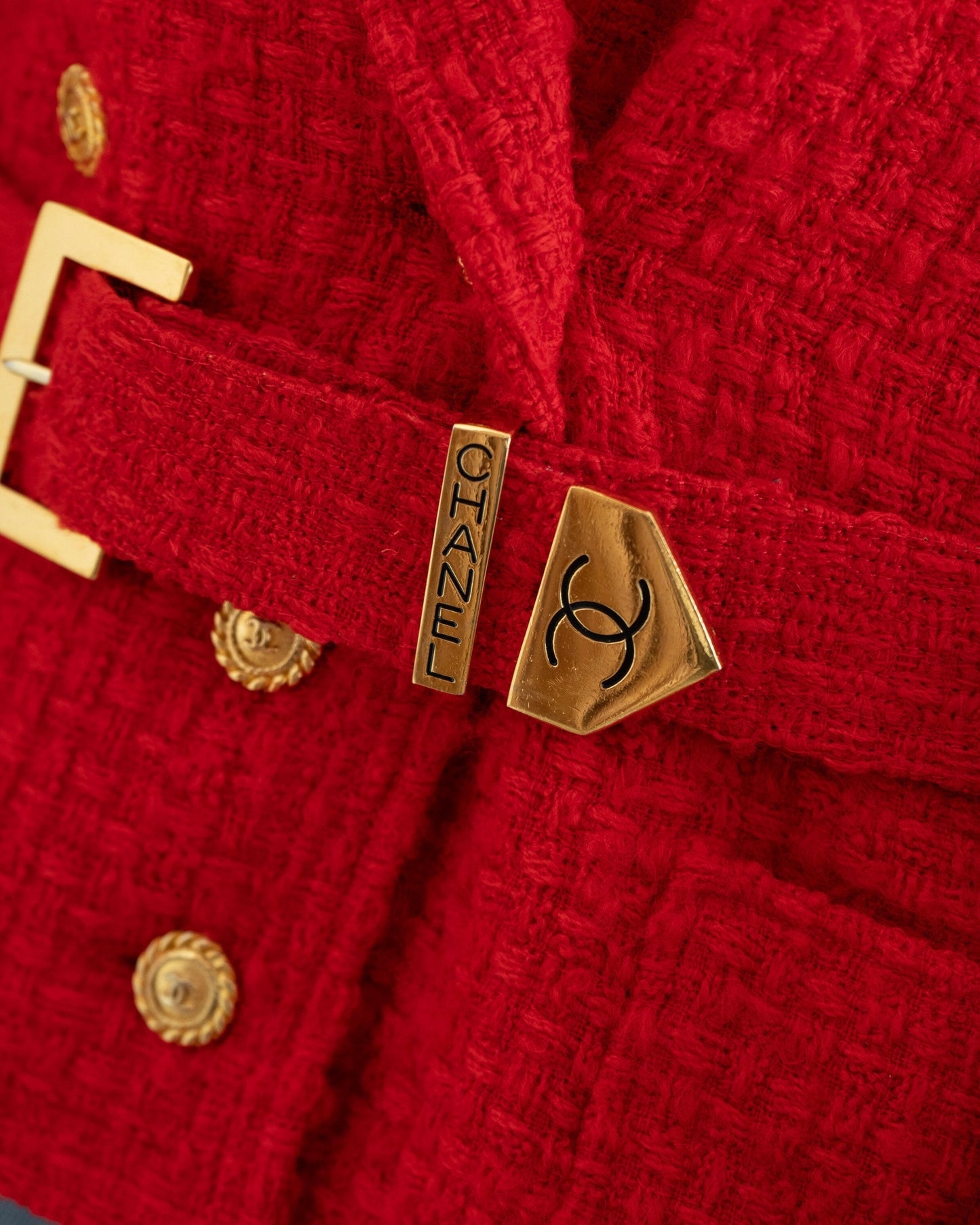 FR36-38 Rare Chanel Spring 1989 Two-Pocketed Belted Double-Breasted Red Tweed Jacket - Vintage Chanel Jacket - - Rarchive.