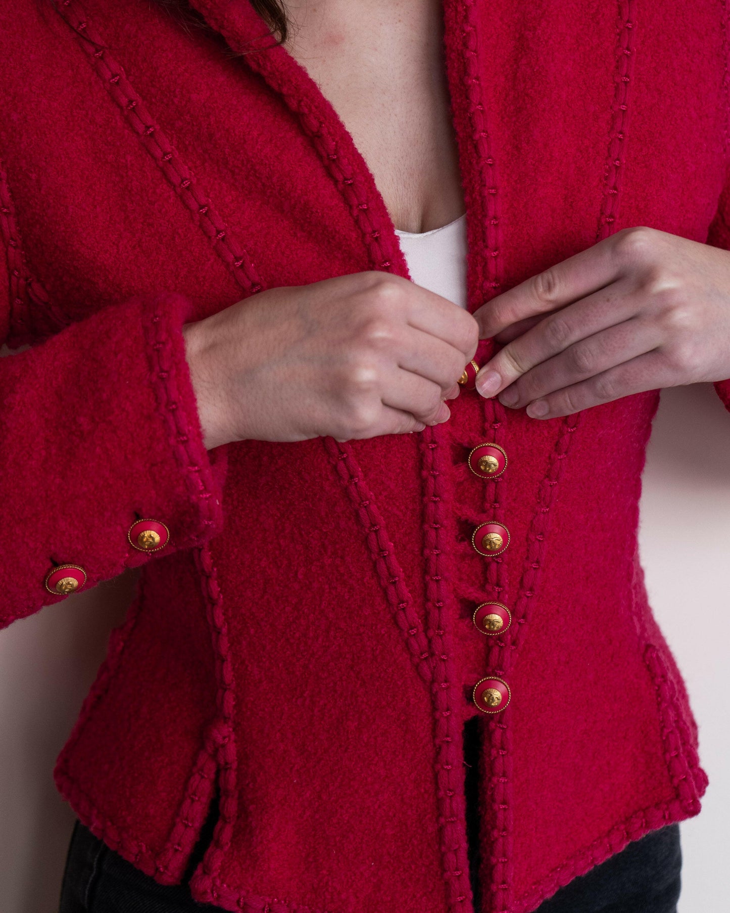 FR34-36 Rare Chanel Fall 1993 Fitted Cut Braided Trim Slit Detail Pink Wool Tweed Jacket - Vintage Chanel Jacket - - Rarchive.