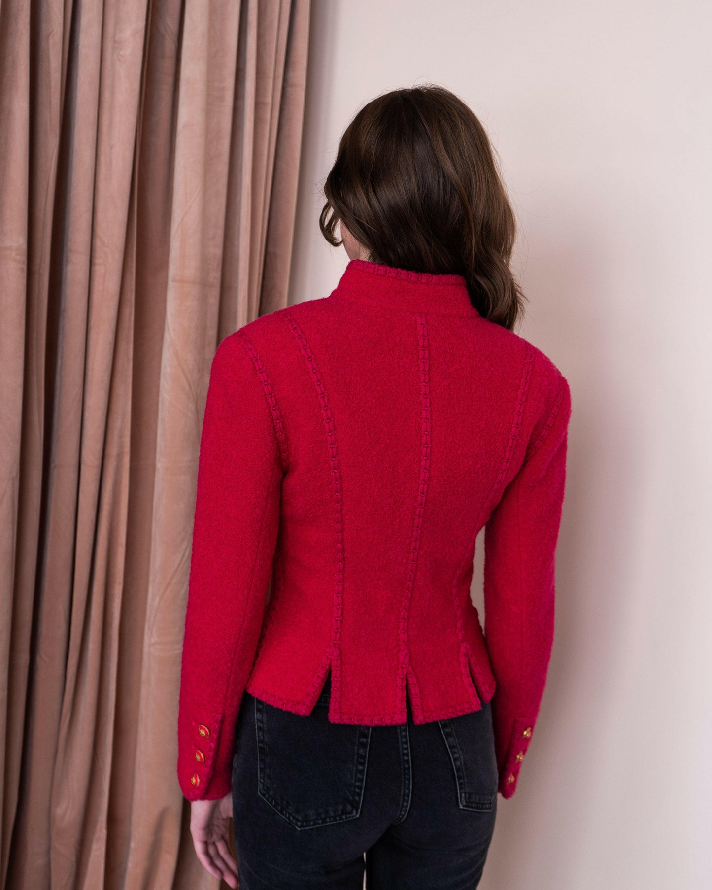 FR34-36 Rare Chanel Fall 1993 Fitted Cut Braided Trim Slit Detail Pink Wool Tweed Jacket - Vintage Chanel Jacket - - Rarchive.