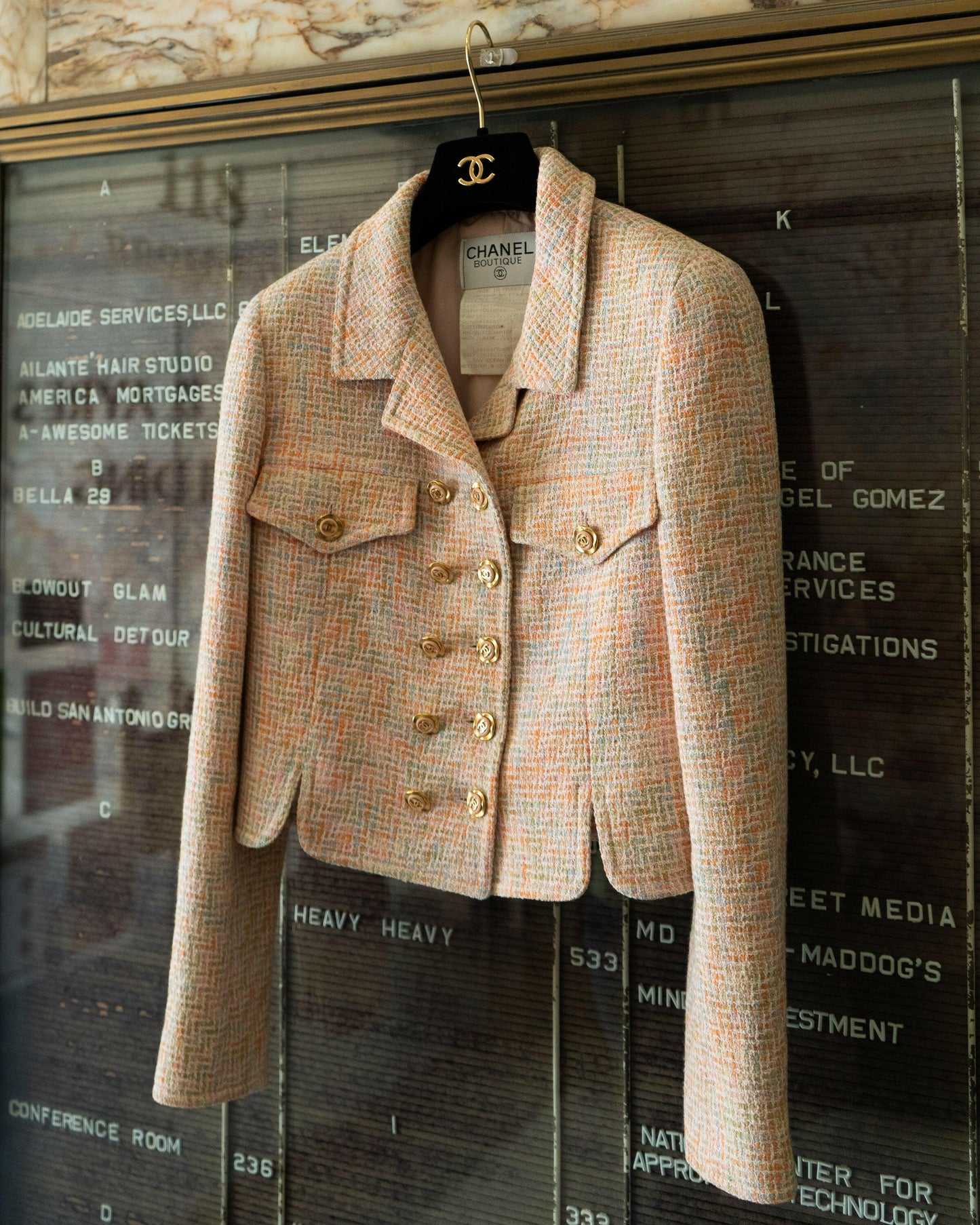 FR34-36 Rare Chanel Cruise 1994 Two Pocketed Cropped Multicolor Tweed Jacket - Vintage Chanel Jacket - - Rarchive.