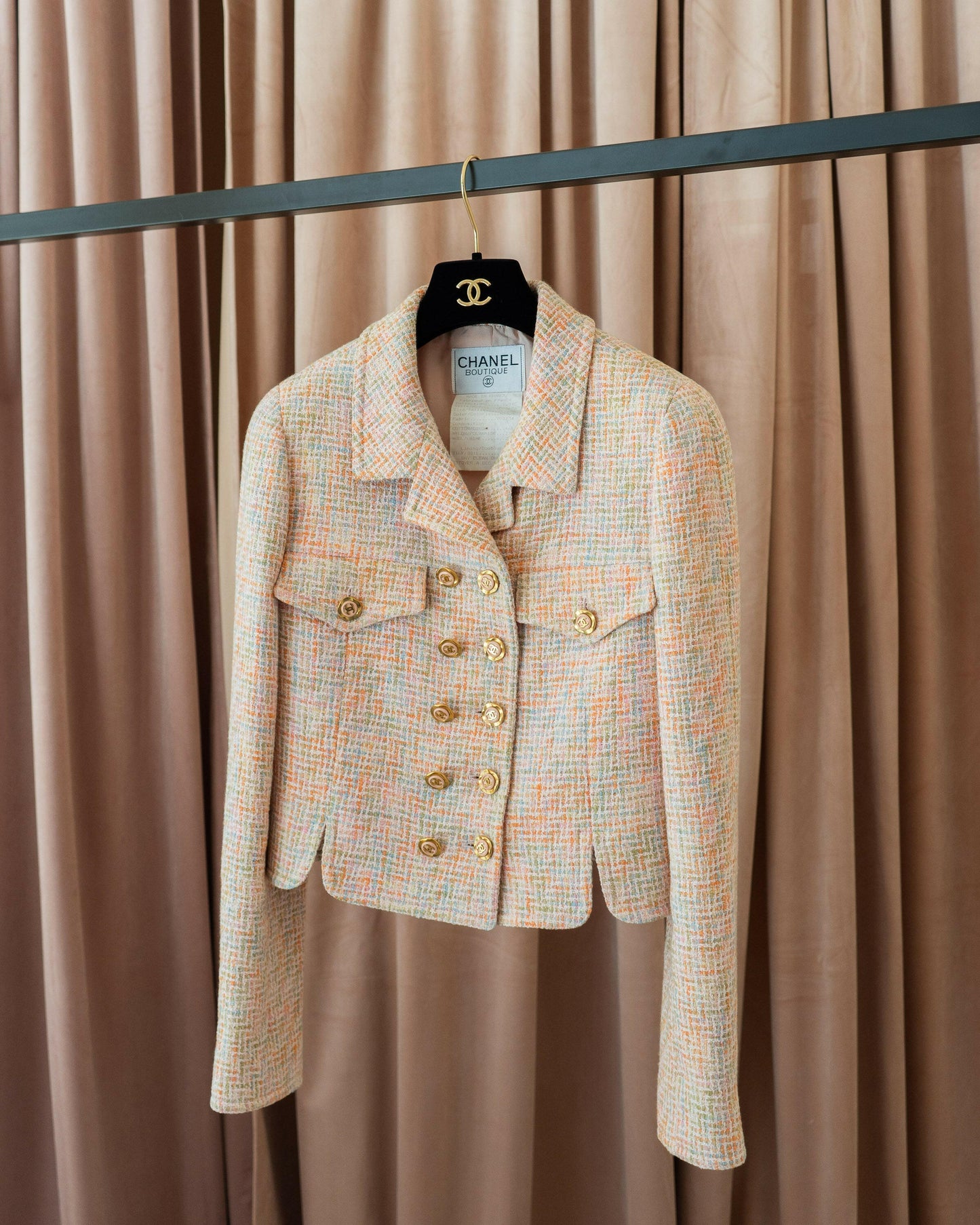 FR34-36 Rare Chanel Cruise 1994 Two Pocketed Cropped Multicolor Tweed Jacket - Vintage Chanel Jacket - - Rarchive.