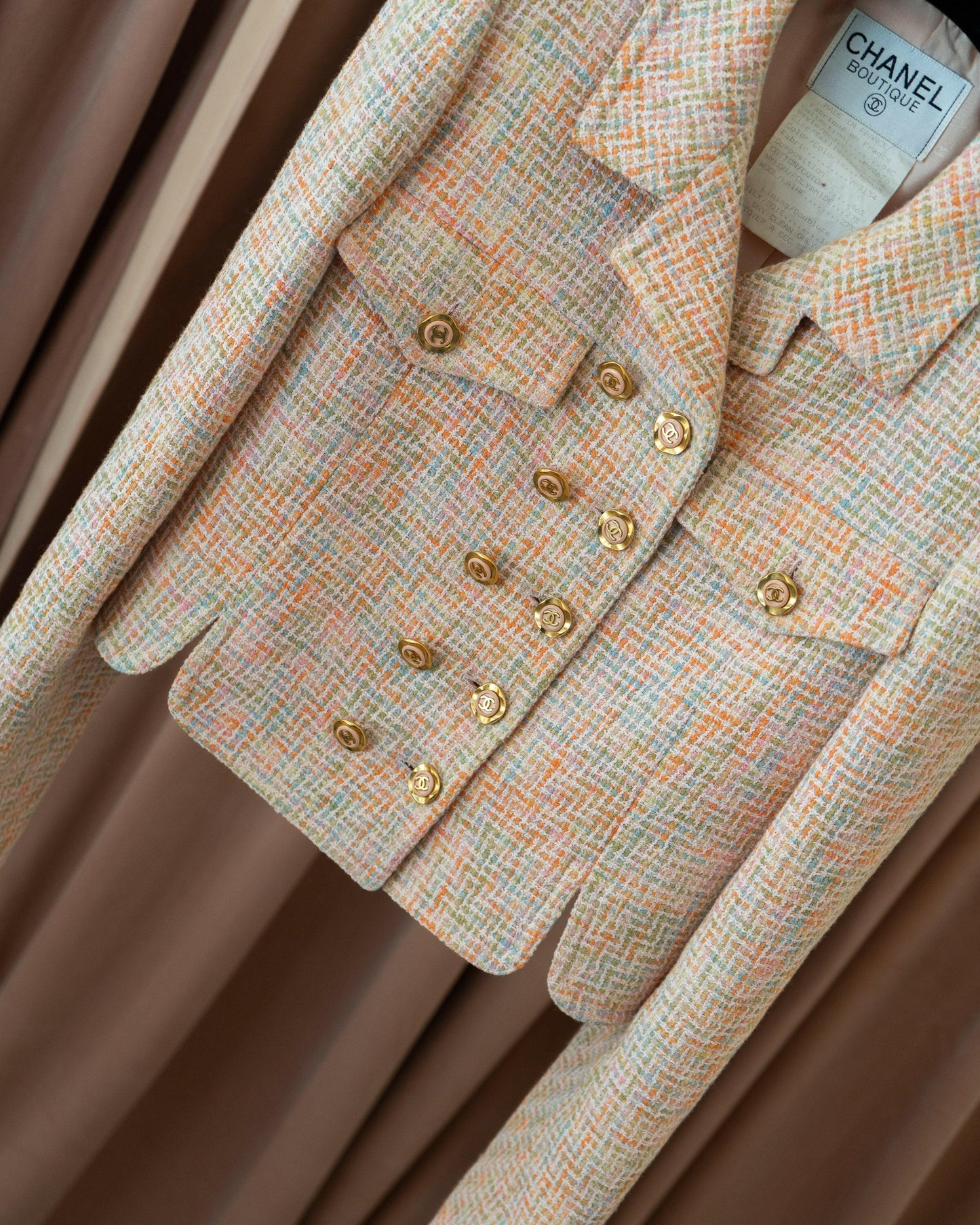 FR34-36 Rare Chanel Cruise 1994 Two Pocketed Cropped Multicolor Tweed Jacket - Vintage Chanel Jacket - - Rarchive.