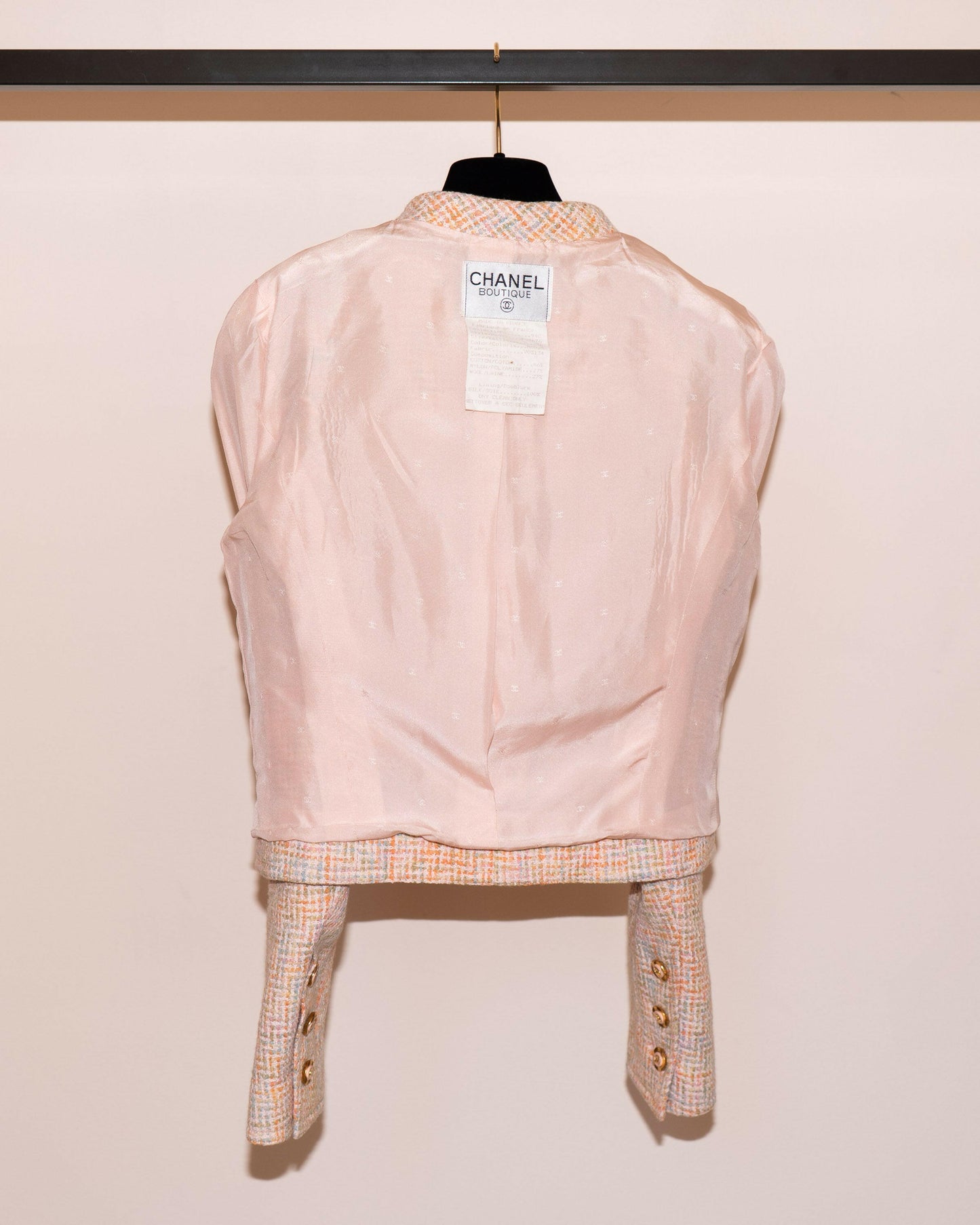 FR34-36 Rare Chanel Cruise 1994 Two Pocketed Cropped Multicolor Tweed Jacket - Vintage Chanel Jacket - - Rarchive.