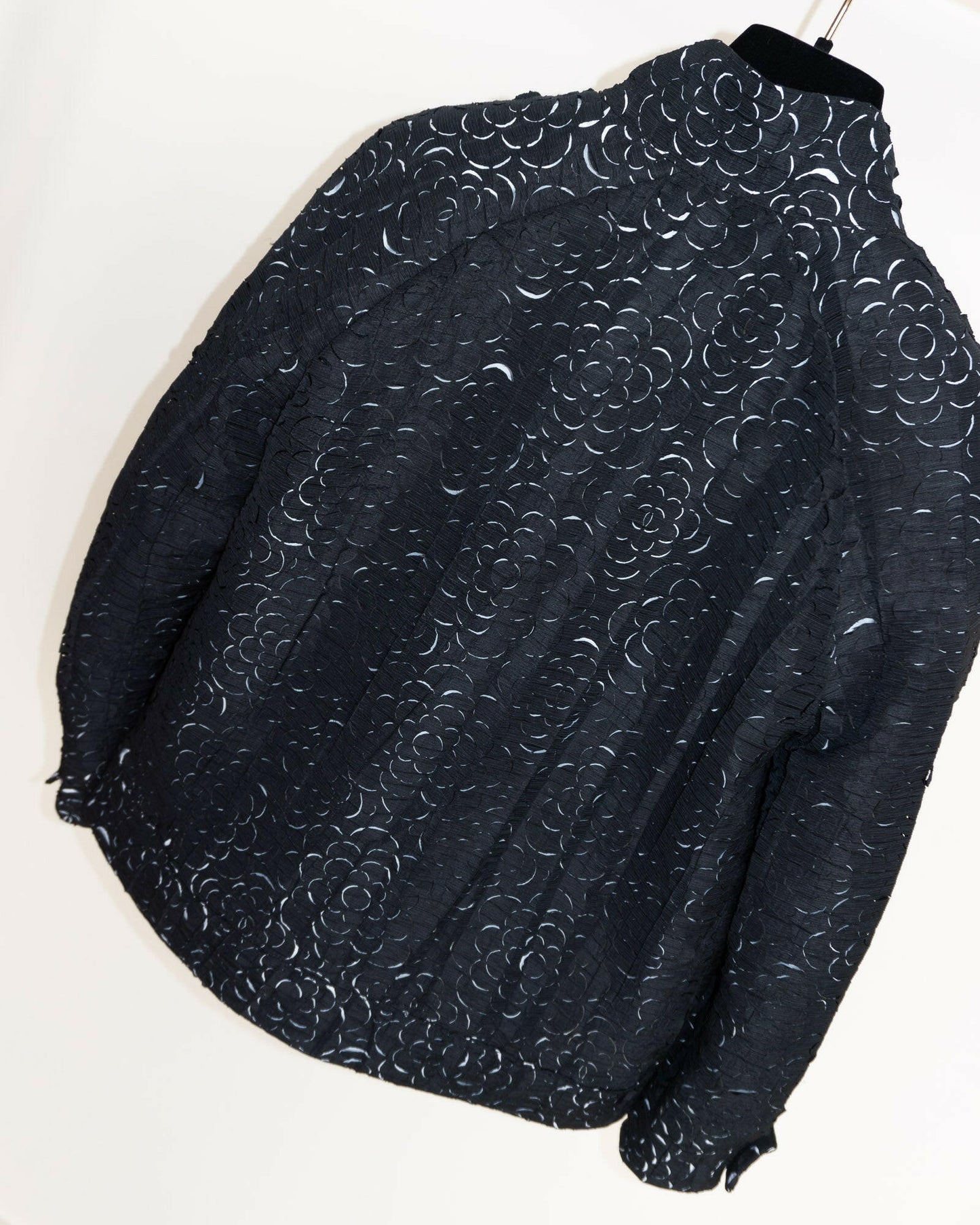 FR38-40 Chanel Spring 2009 Perforated Camellia Interlocking-C Logo Pattern Windbreaker