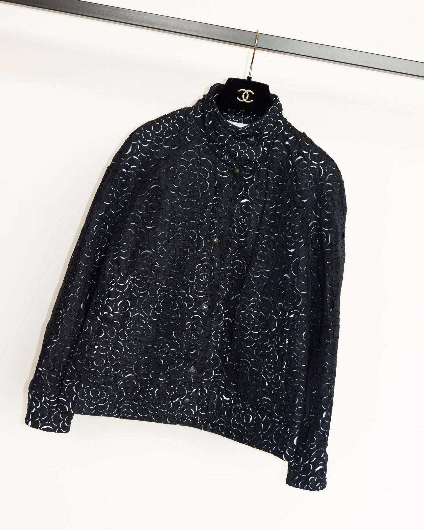 FR38-40 Chanel Spring 2009 Perforated Camellia Interlocking-C Logo Pattern Windbreaker - Vintage Chanel Jacket - - Rarchive.