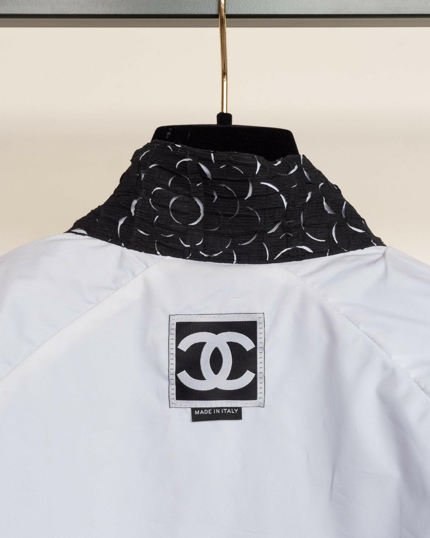 FR38-40 Chanel Spring 2009 Perforated Camellia Interlocking-C Logo Pattern Windbreaker - Vintage Chanel Jacket - - Rarchive.