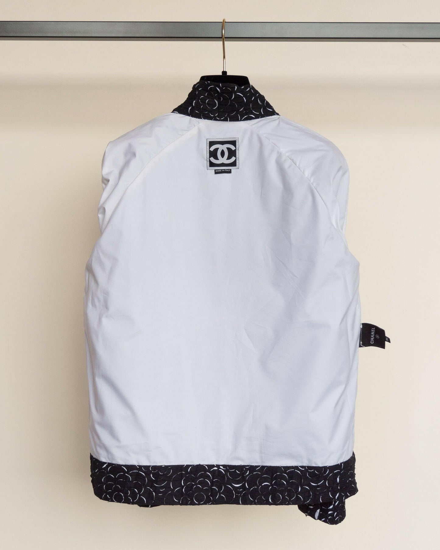 FR38-40 Chanel Spring 2009 Perforated Camellia Interlocking-C Logo Pattern Windbreaker - Vintage Chanel Jacket - - Rarchive.