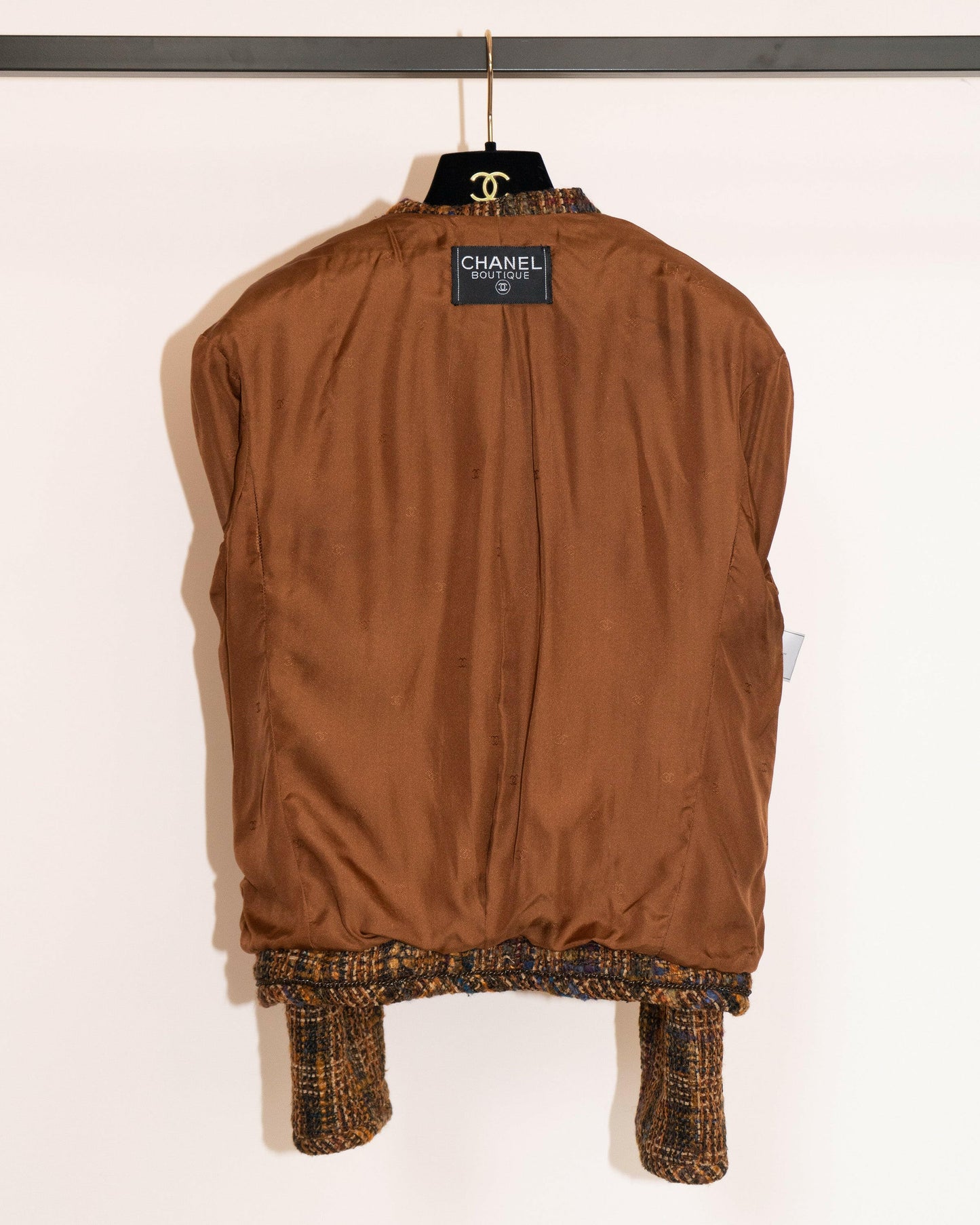 FR38-40 Rare Chanel Fall 1998 Two-Pocketed Shorter Cut Fantasy Tweed Jacket - Vintage Chanel Jacket - - Rarchive.