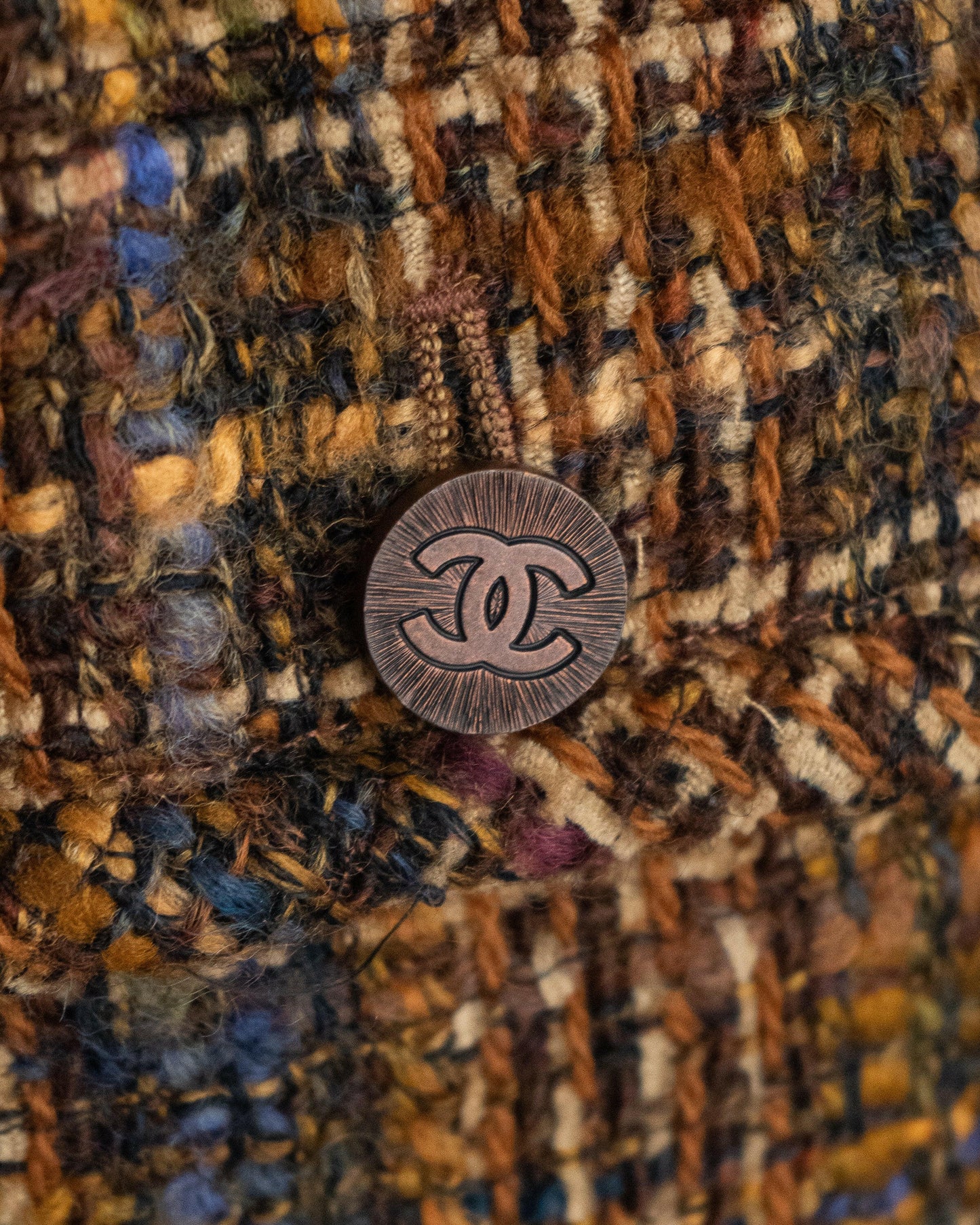 FR38-40 Rare Chanel Fall 1998 Two-Pocketed Shorter Cut Fantasy Tweed Jacket - Vintage Chanel Jacket - - Rarchive.