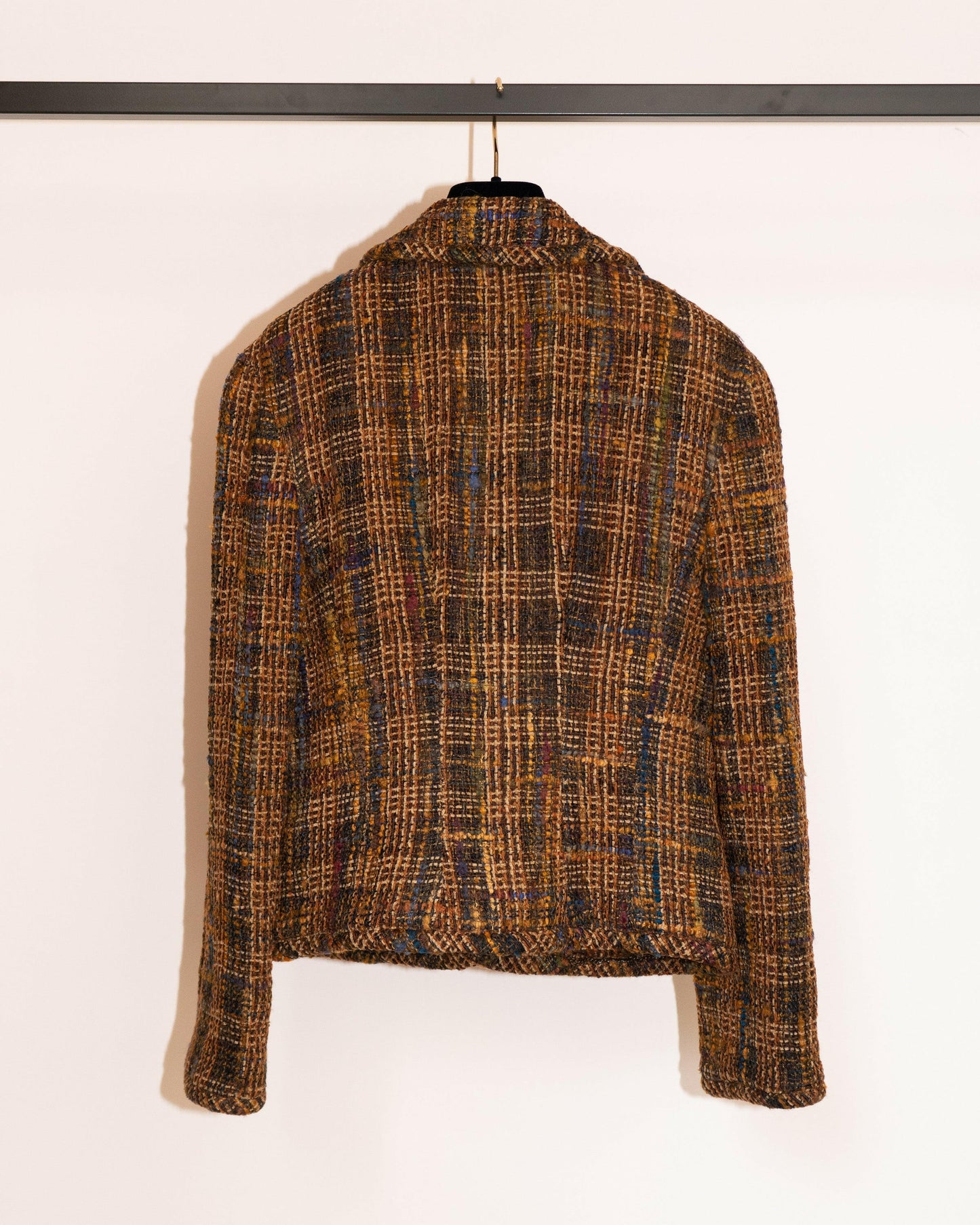 FR38-40 Rare Chanel Fall 1998 Two-Pocketed Shorter Cut Fantasy Tweed Jacket - Vintage Chanel Jacket - - Rarchive.