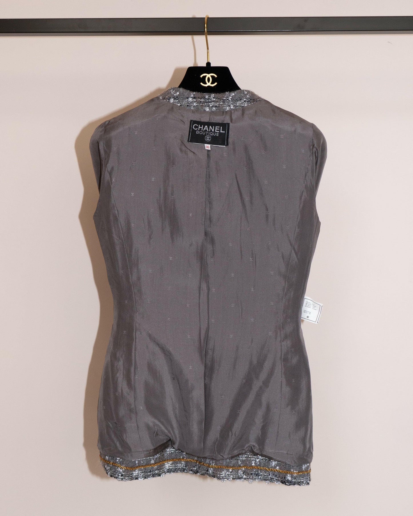 FR34-36 Rare Chanel Fall 1993 Four Pocketed Gray and Silver Fantasy Tweed Jacket - Vintage Chanel Jacket - - Rarchive.