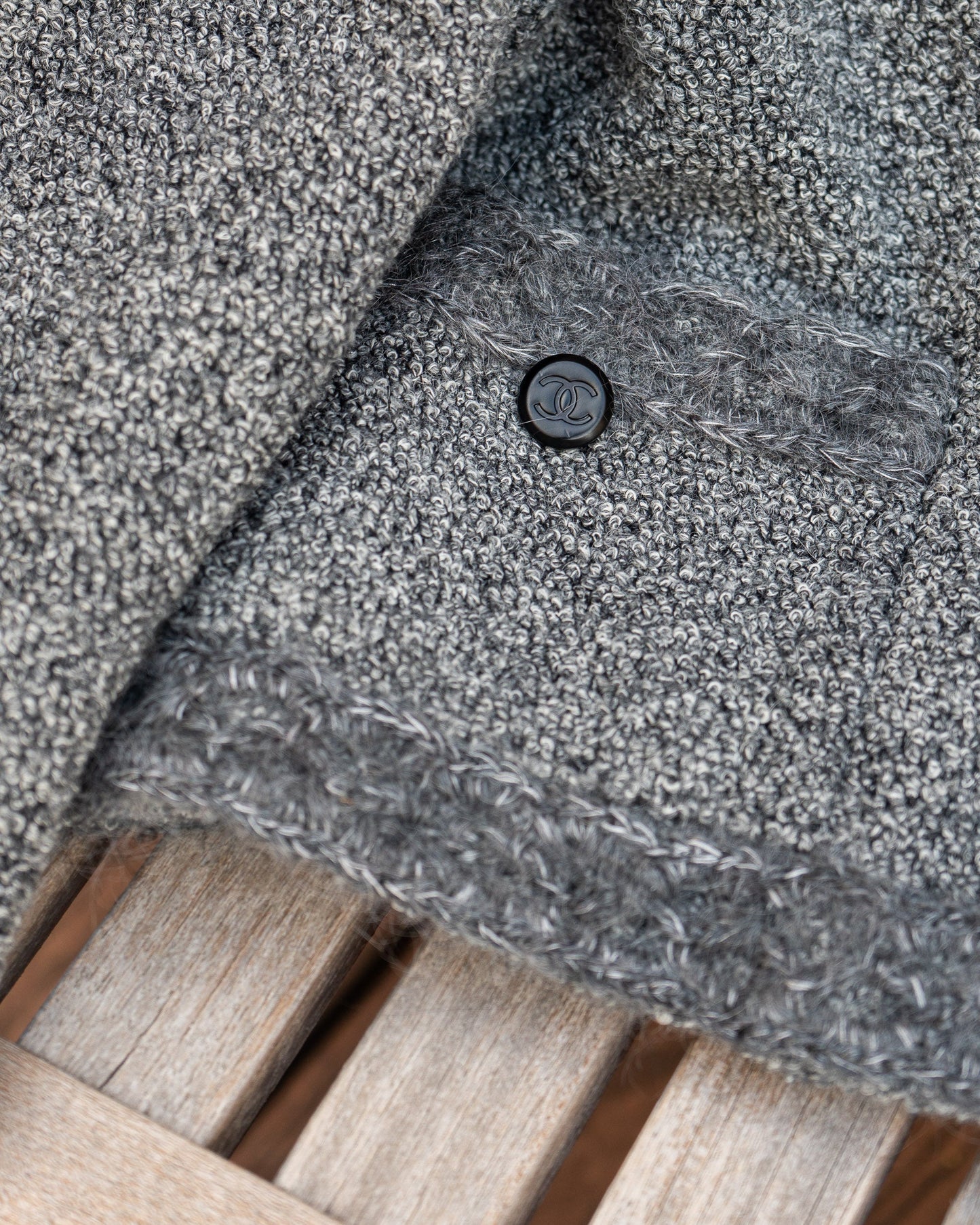 FR40 Rare Chanel Fall 1998 Two Pocketed Wool Mohair Blend Jacket in Grey - Vintage Chanel Jacket - - Rarchive.