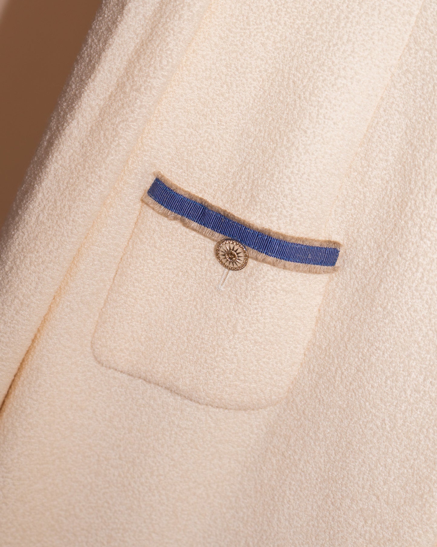 FR38-40 Rare Chanel Resort 2014 Four-Pocketed Standing Collar Fringed Grosgrain Trim Detail Light Jacket