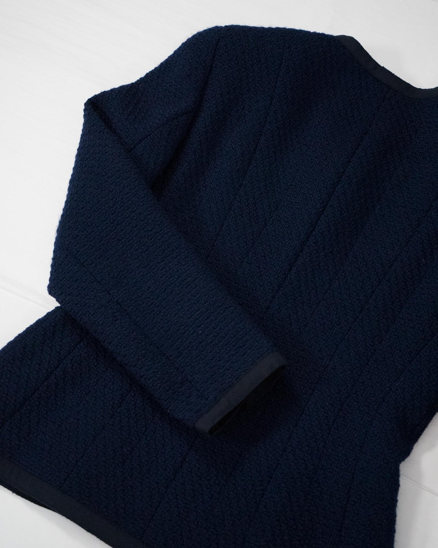 FR34-36 Chanel 1980s Two Pocket Boucle Grosgrain Trim Jacket in Dark Navy - Vintage Chanel Jacket -  Jacket - Rarchive.