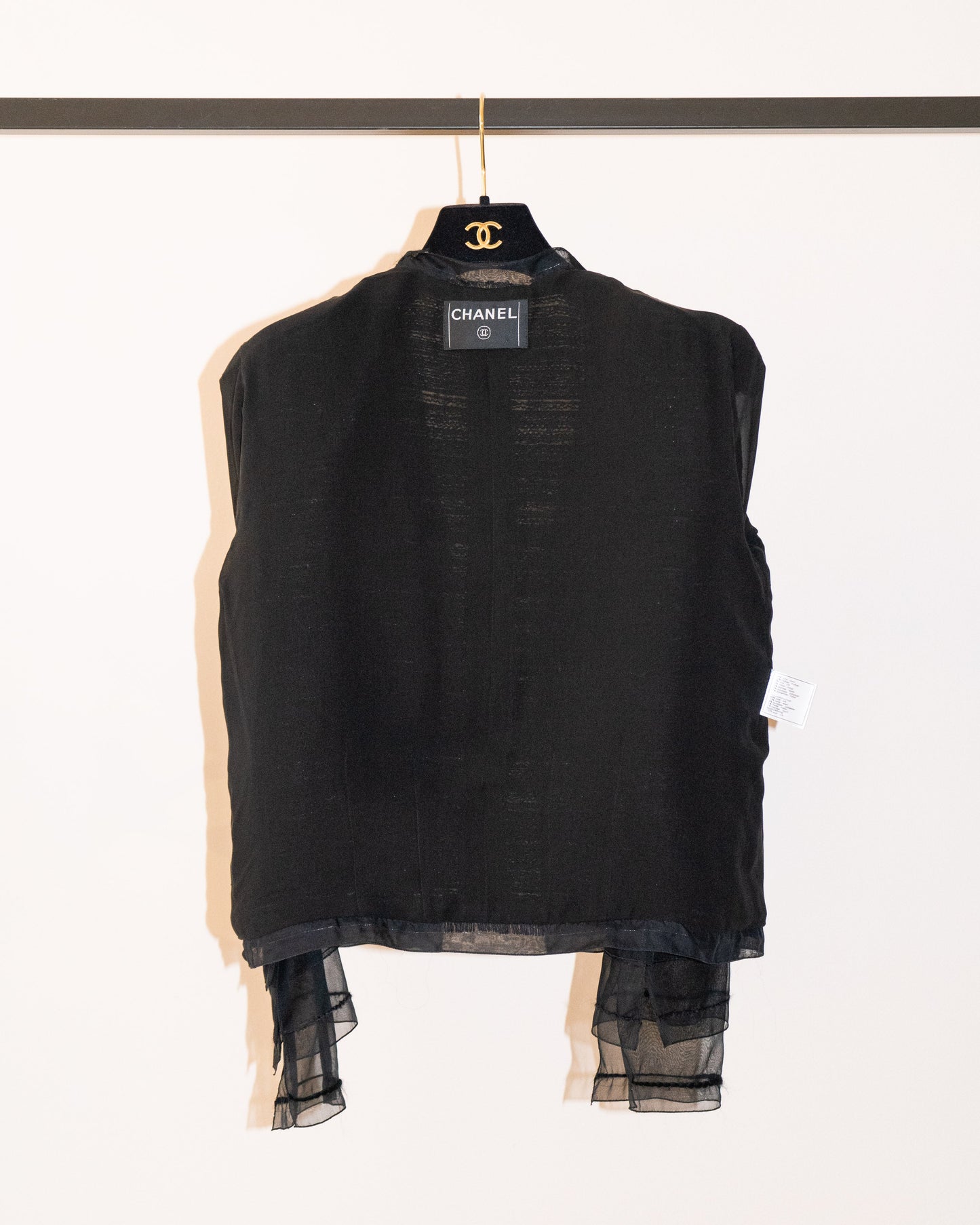 FR40-42 Chanel Fall 2004 Chiffon Details Two Pocketed Collarless Tweed Jacket - Vintage Chanel Jacket -   - Rarchive.