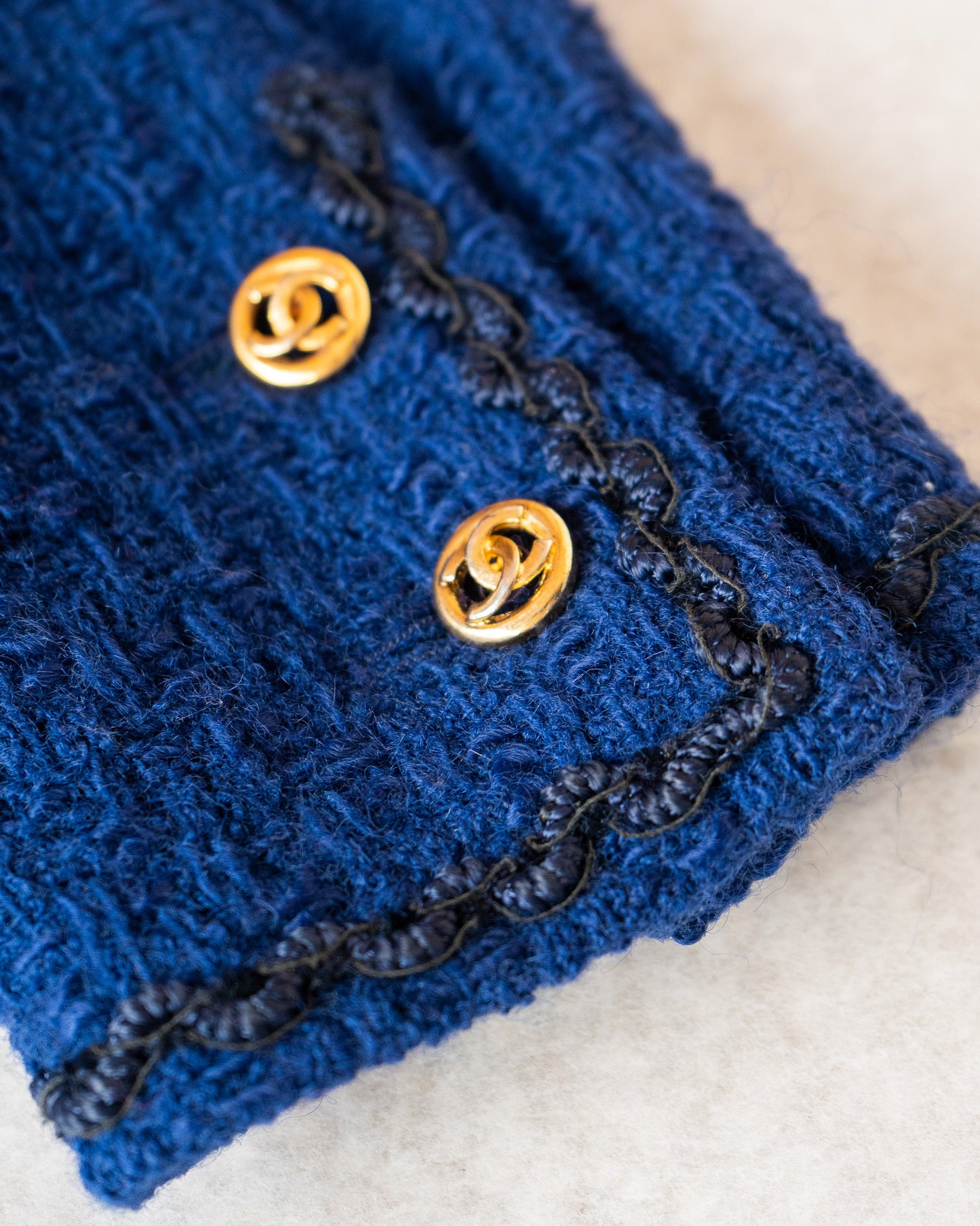 FR38-40 Chanel Early 1980s Two-Pocketed Collarless Tweed Jacket in Royal Blue - Vintage Chanel Jacket - - Rarchive.