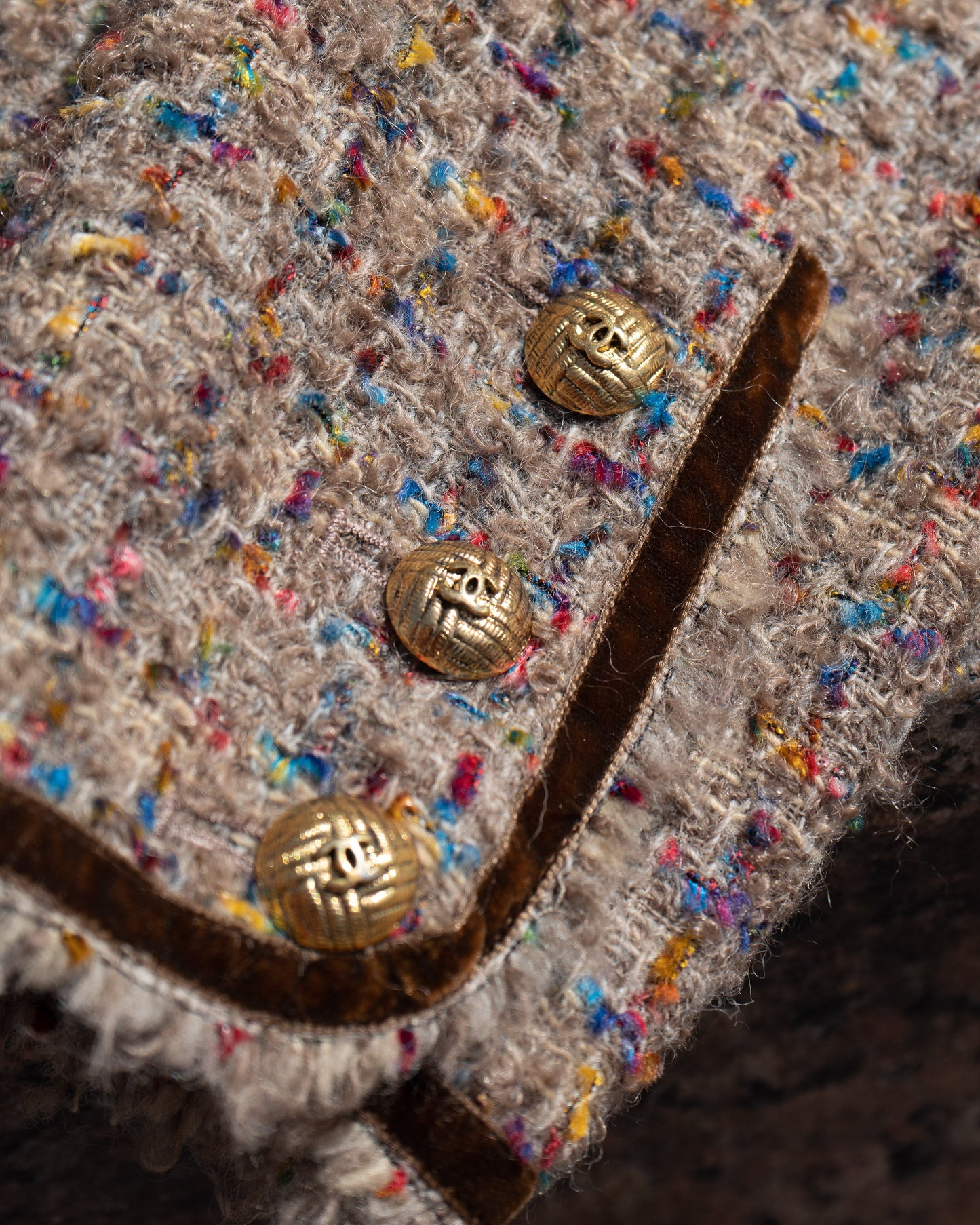 FR40-42 Chanel Fall 1990 Collarless Four-Pocketed Velvet Detail Multicolor Fantasy Tweed Jacket - Vintage Chanel Jacket - - Rarchive.