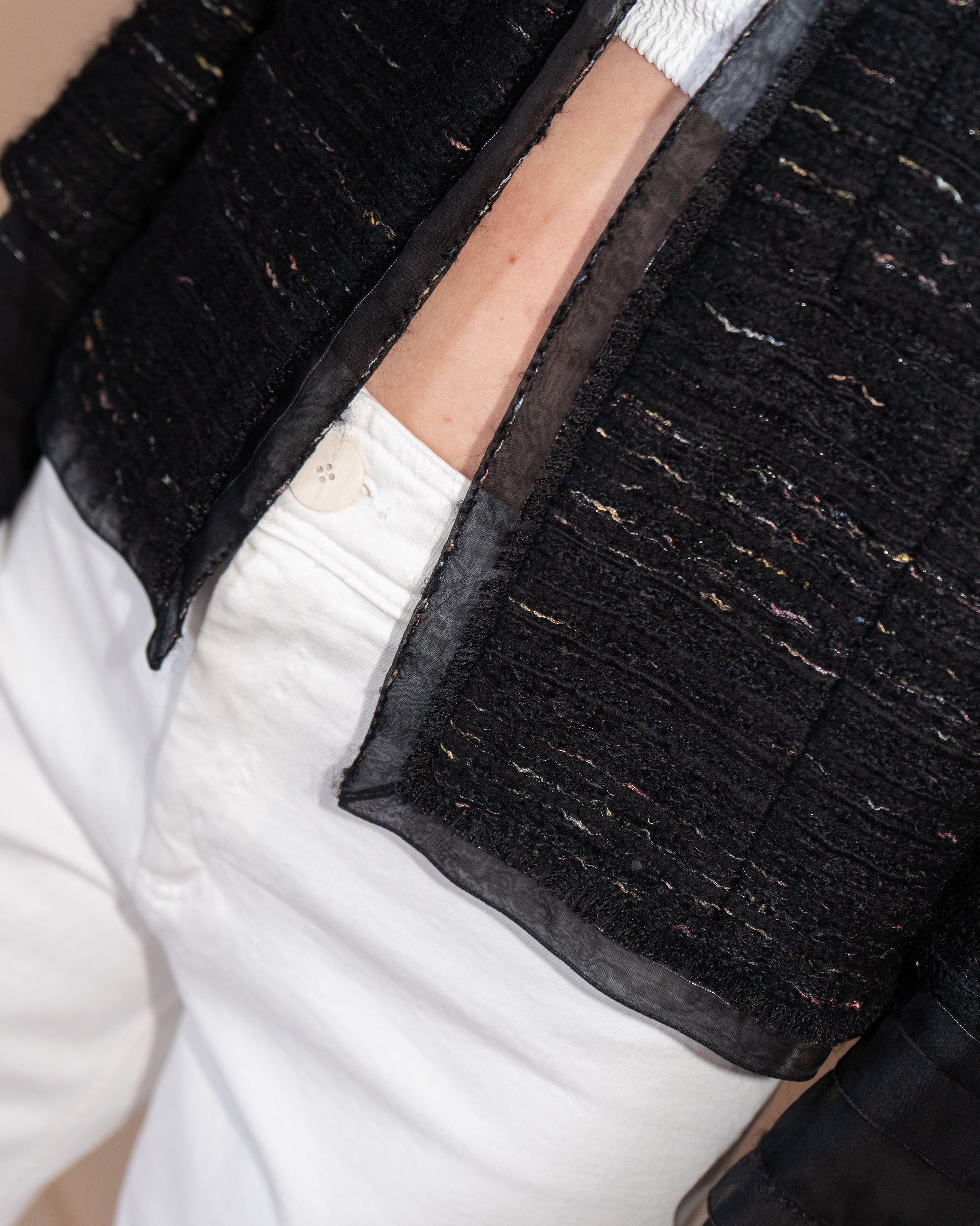 FR40-42 Chanel Fall 2004 Chiffon Details Two Pocketed Collarless Tweed Jacket - Vintage Chanel Jacket -   - Rarchive.