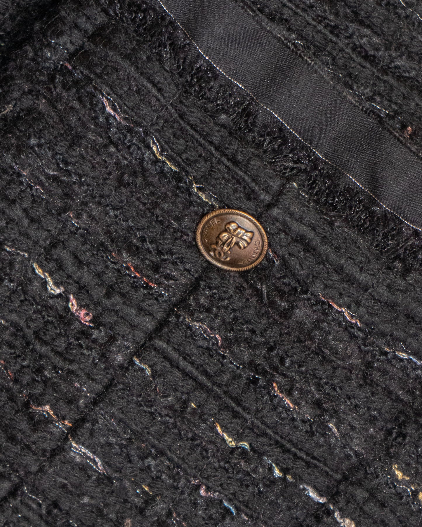 FR40-42 Chanel Fall 2004 Chiffon Details Two Pocketed Collarless Tweed Jacket - Vintage Chanel Jacket -   - Rarchive.