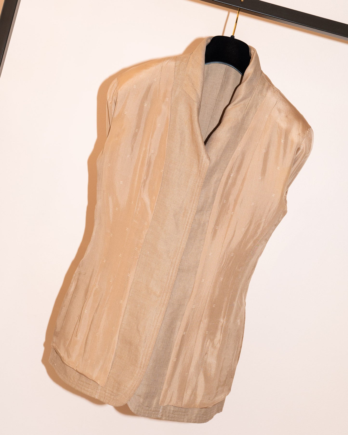 FR38-40 Rare Chanel Cruise 1992 Four Pocketed Linen Jacket - Vintage Chanel Jacket - - Rarchive.