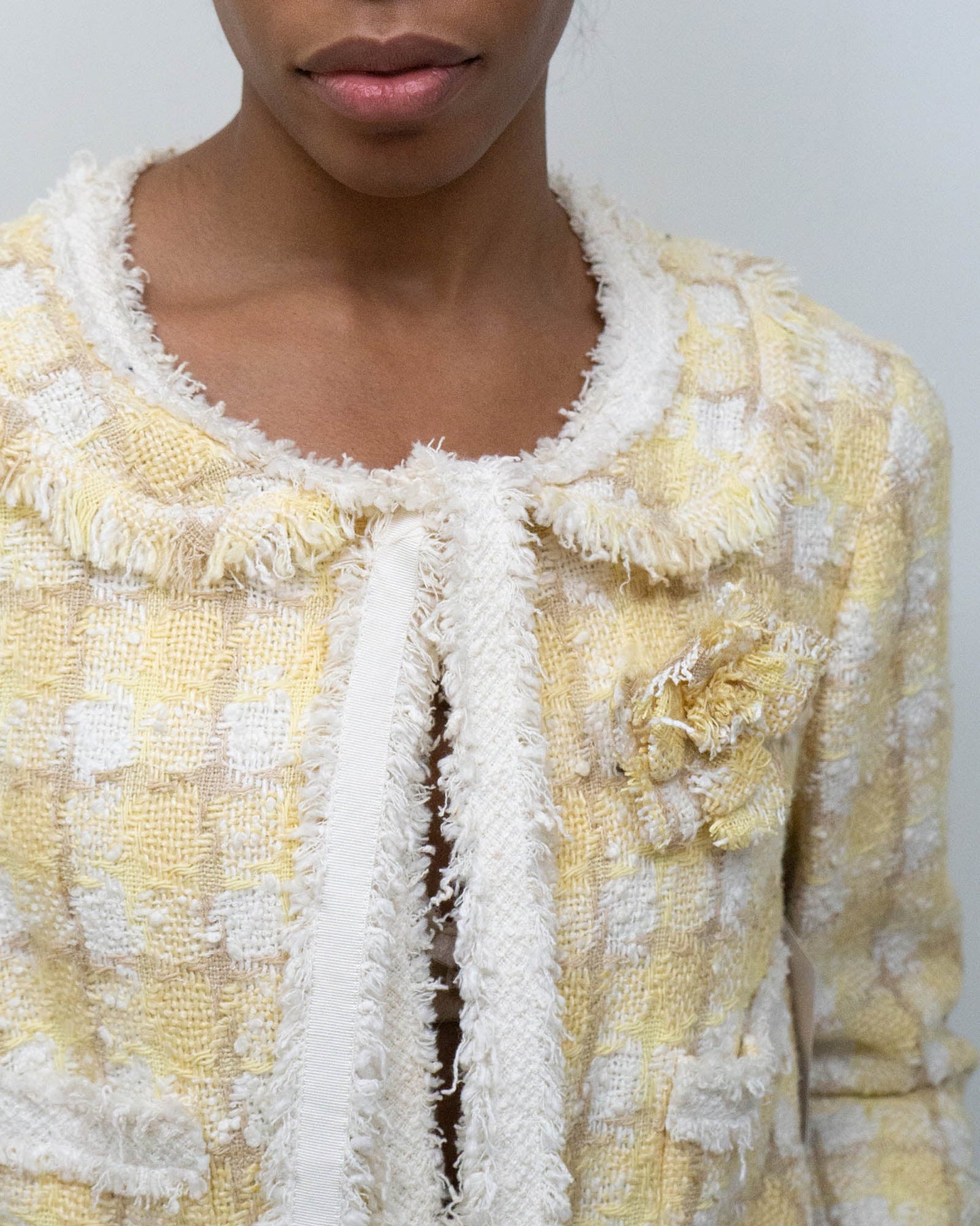 FR44-46 Chanel Cruise 2004 Four Pocket Raw Edge Trim Tweed Jacket in Yellow - Vintage Chanel Jacket - Jacket - Rarchive.