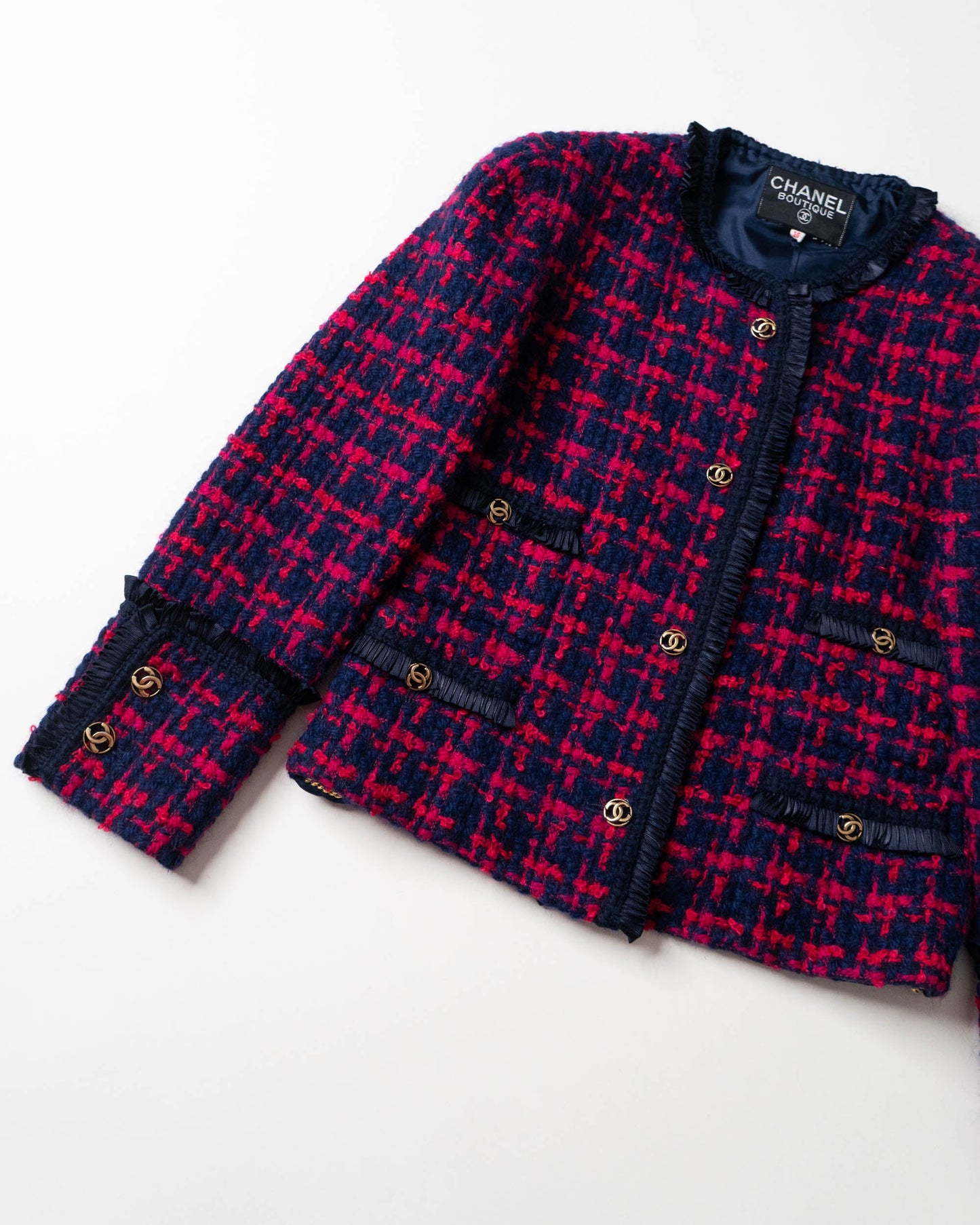 FR36 Chanel 1980s Four Pocket Fringe Trim Houndstooth Tweed Jacket in Red and Navy - Vintage Chanel Jacket - Jacket - Rarchive.