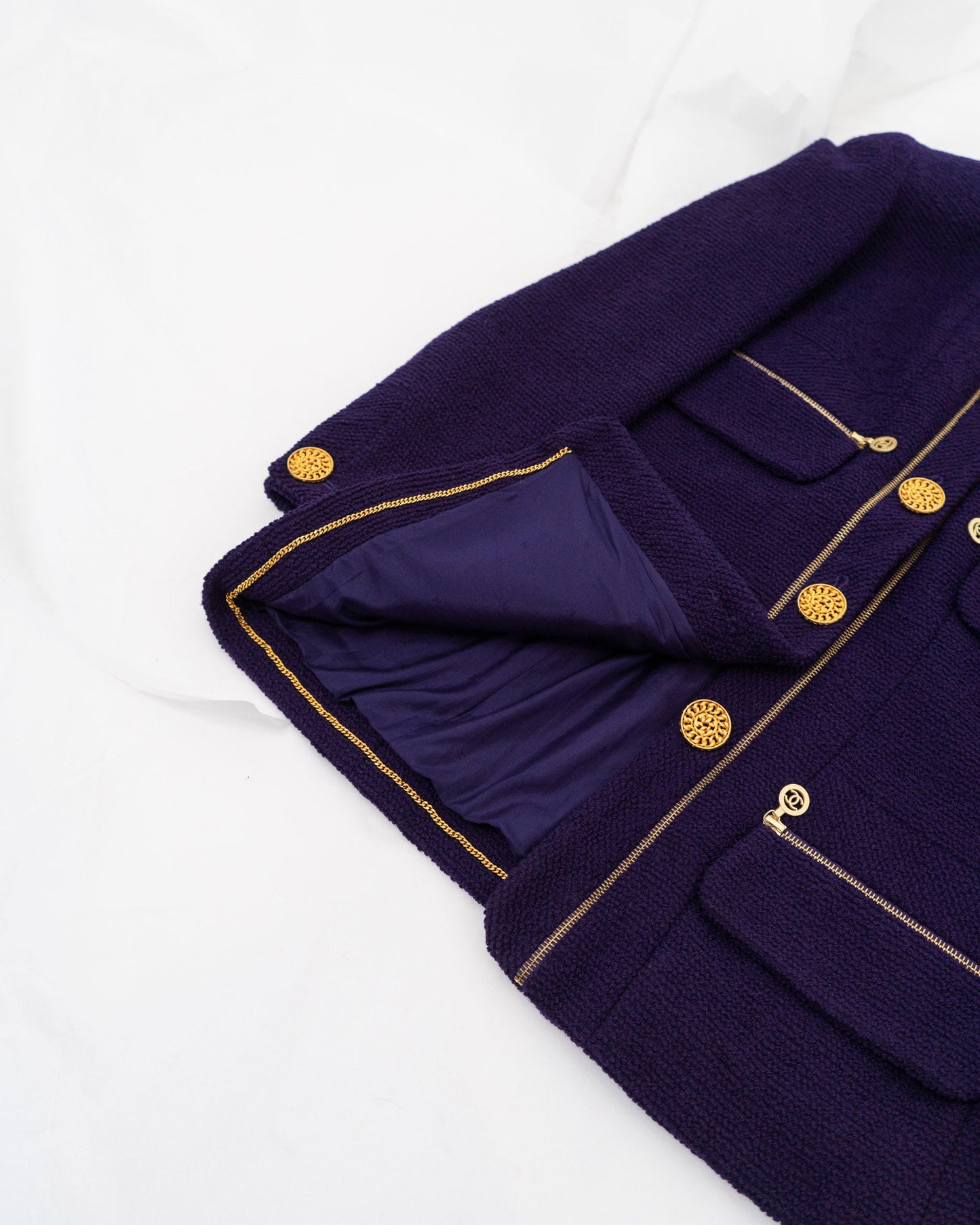 FR42 Chanel Spring 1992 Four Pockets Zip Details Tweed Boucle Jacket in Royal Purple - Vintage Chanel Jacket - - Rarchive.