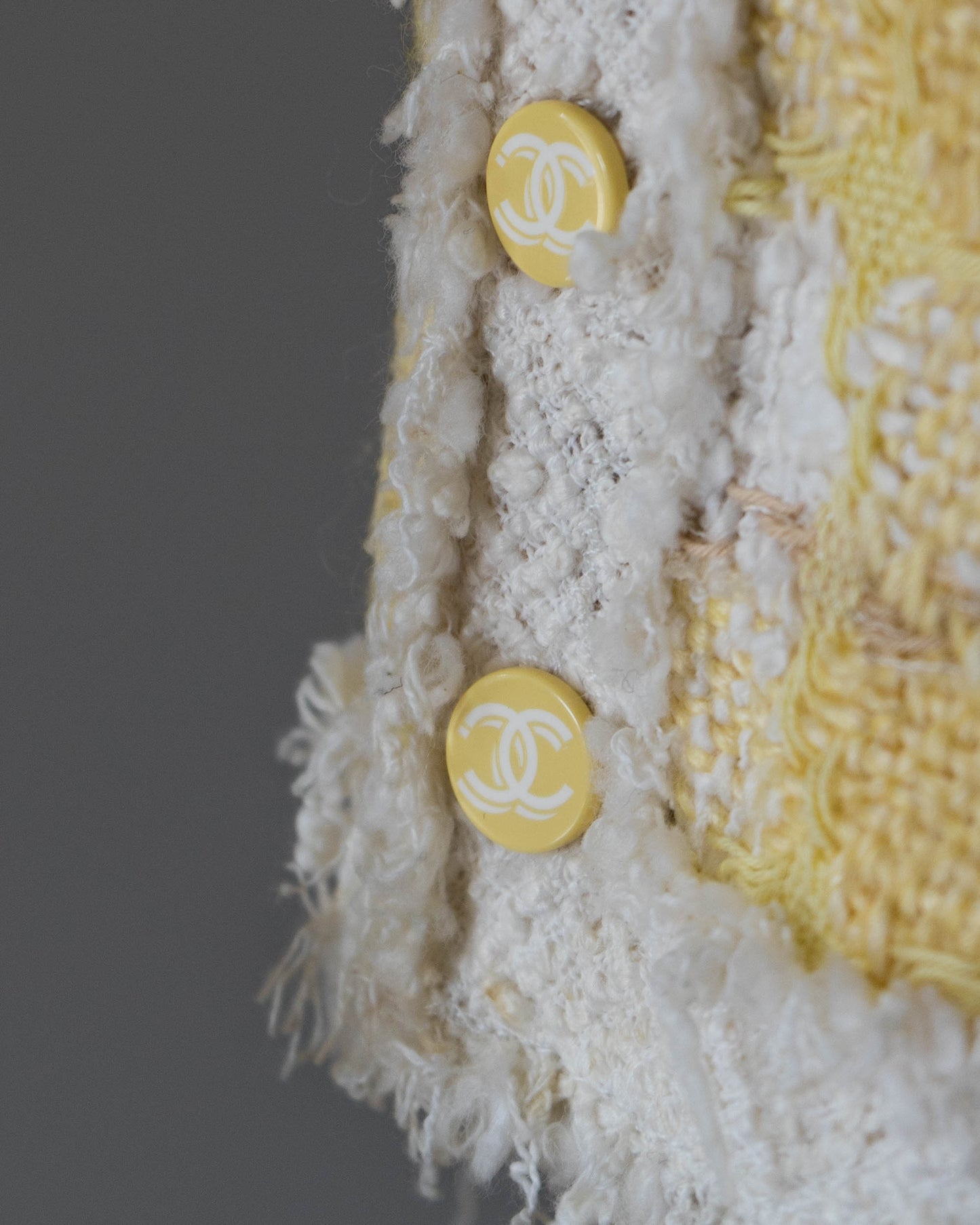 FR44-46 Chanel Cruise 2004 Four Pocket Raw Edge Trim Tweed Jacket in Yellow - Vintage Chanel Jacket - Jacket - Rarchive.