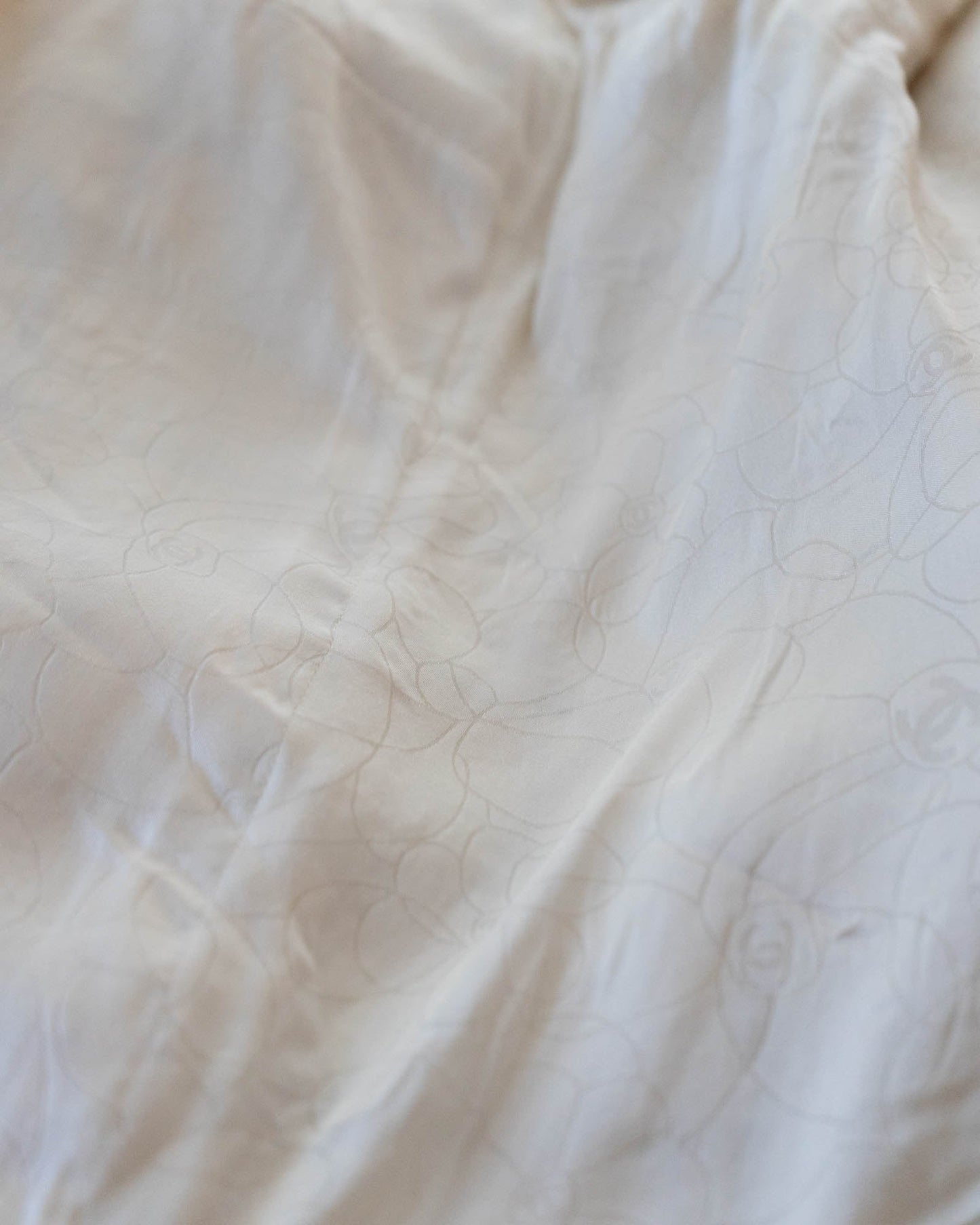 FR44-46 Chanel Cruise 2004 Four Pocket Raw Edge Trim Tweed Jacket in Yellow - Vintage Chanel Jacket -  Jacket - Rarchive.