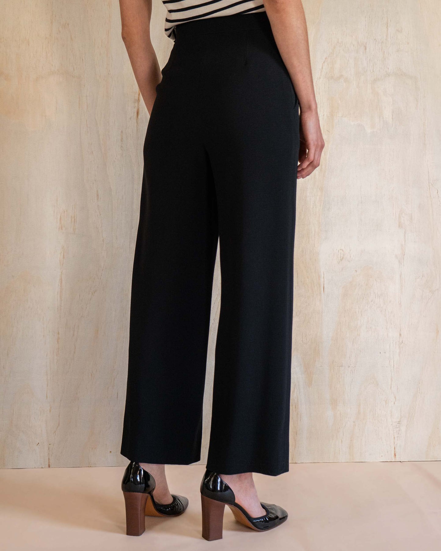 FR34-36 Chanel Fall 1994 High-Waisted Black Wool Pants