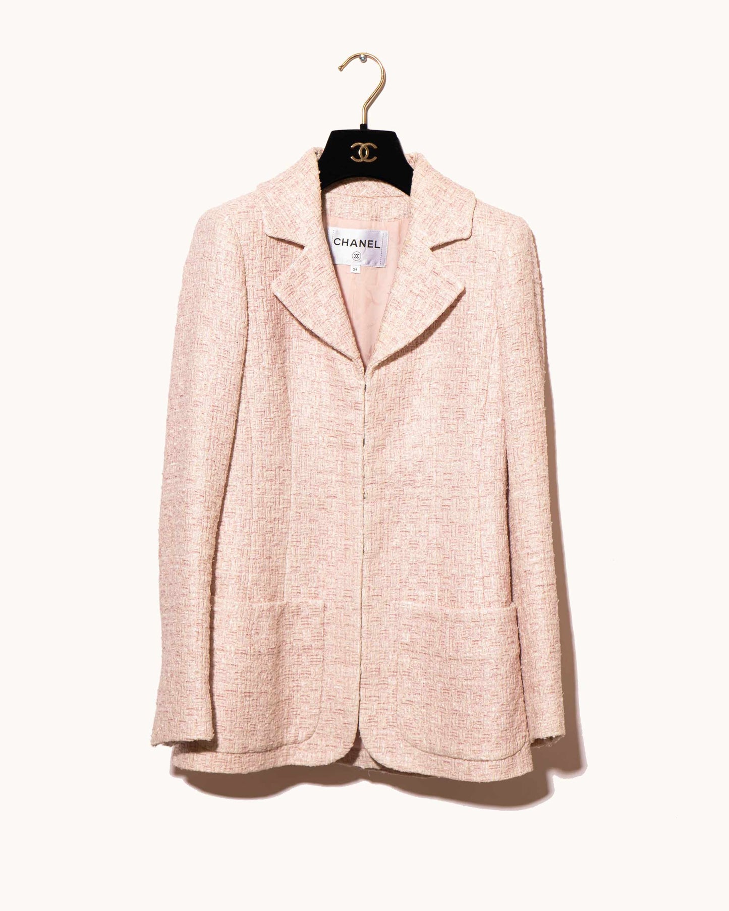 FR34 Chanel Spring 2016 Two Pocket Fitted Cut Light Pink Fantasy Tweed Jacket