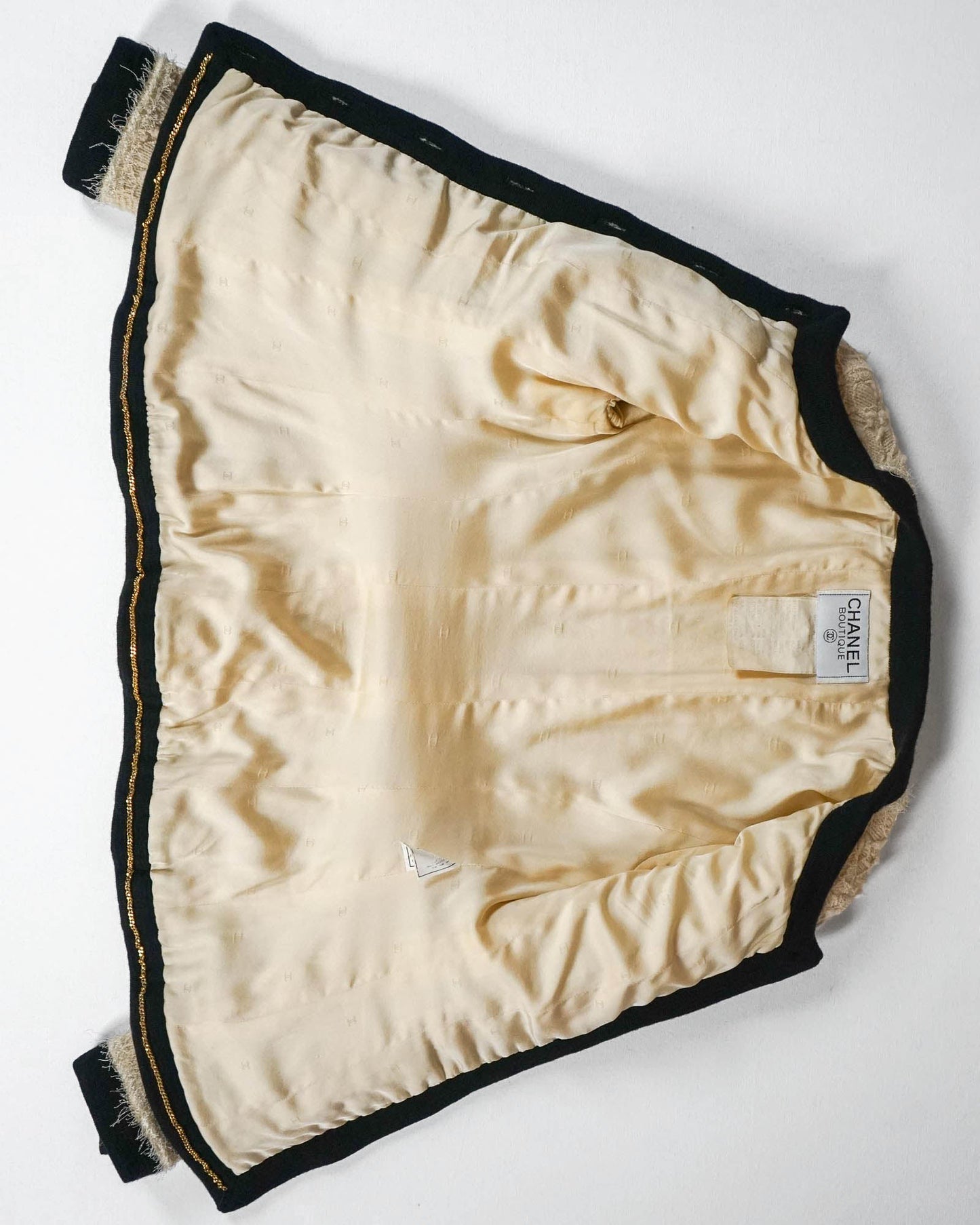 FR36-38 Rare Chanel Fall 1994 Iconic Collarless Ivory and Black Fantasy Tweed Jacket