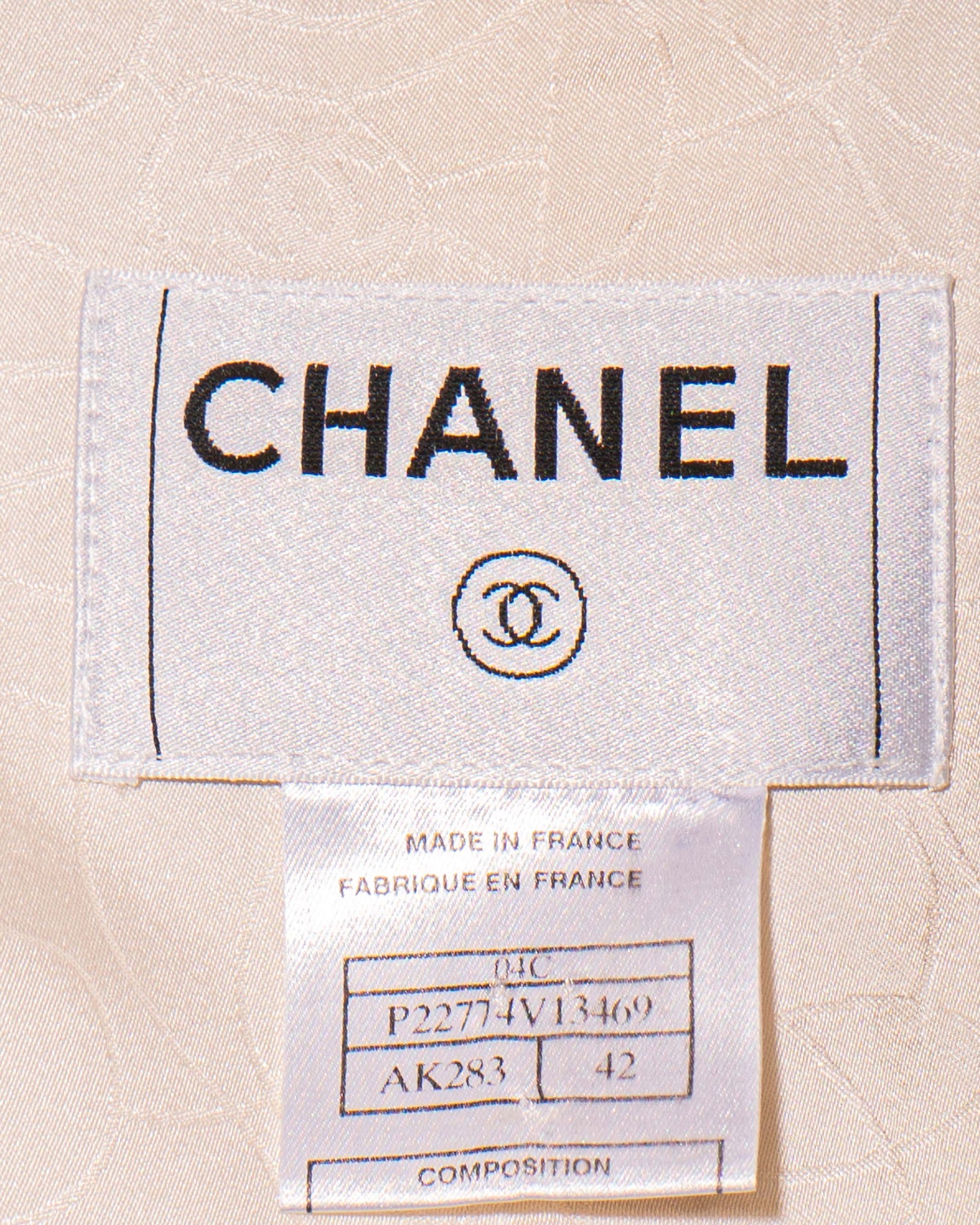 FR40-42 Chanel Cruise 2004 White Cotton Blend Tweed Jacket - Vintage Chanel Jacket -   - Rarchive.