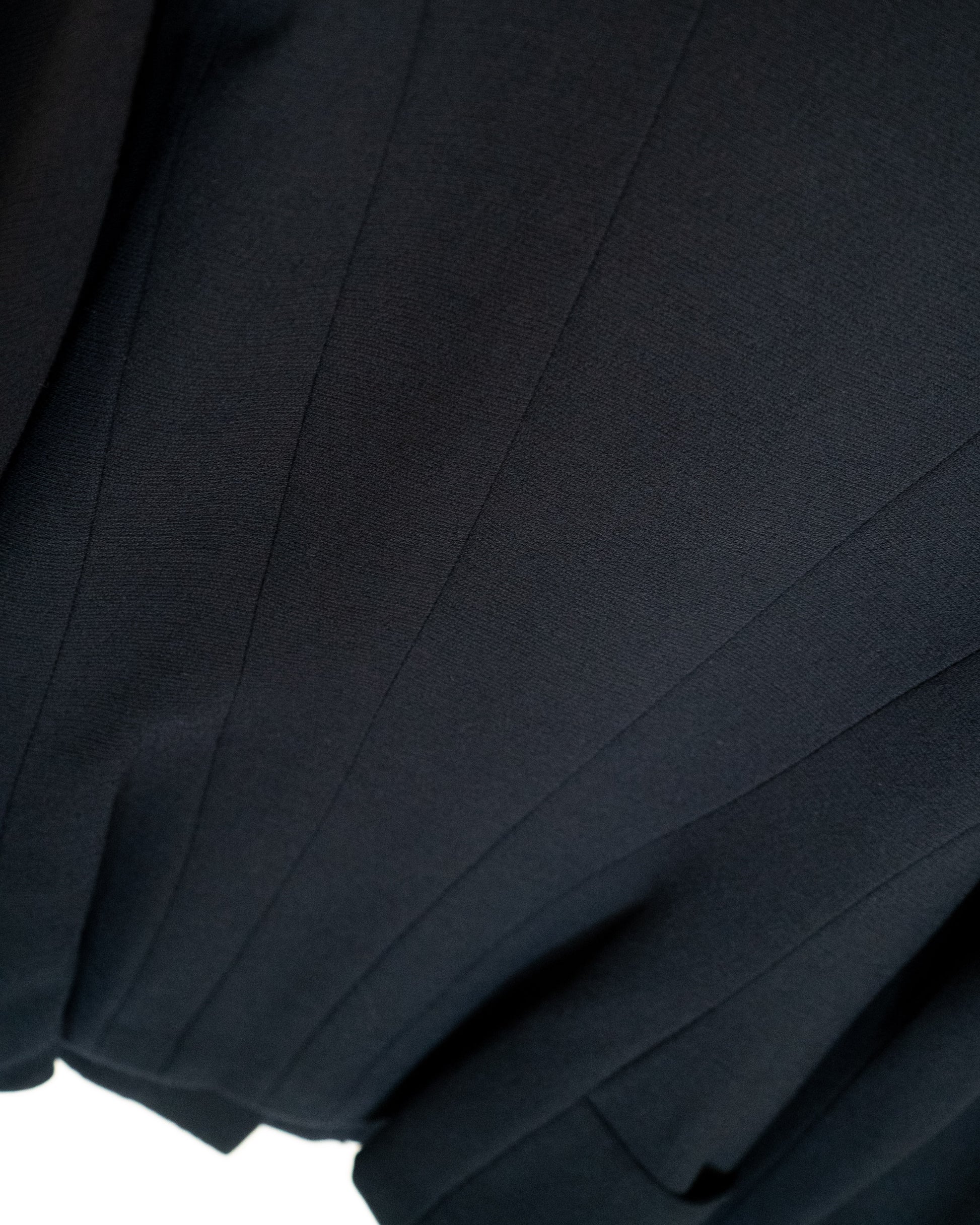 FR36-38 Chanel 1980s Double-Breasted Two Pocket Navy Wool Jacket - Vintage Chanel Jacket -   - Rarchive.