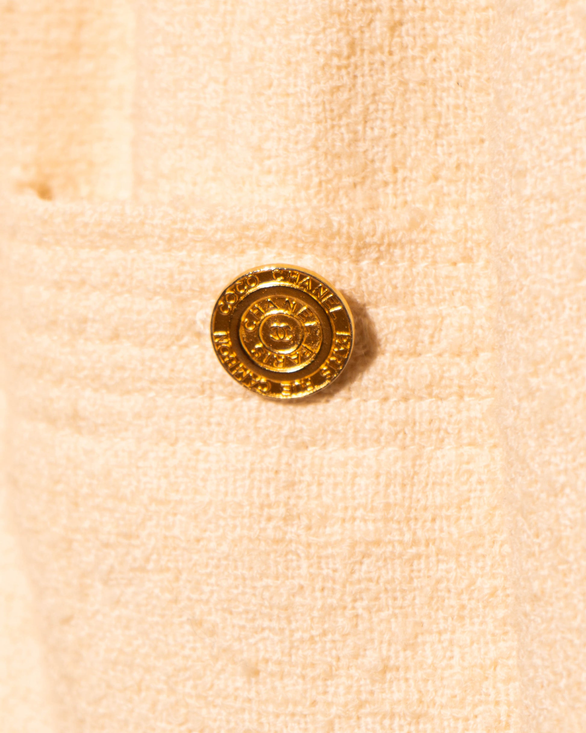 FR38-40 Rare Chanel Collection 8 - Vintage Chanel Jacket -   - Rarchive.