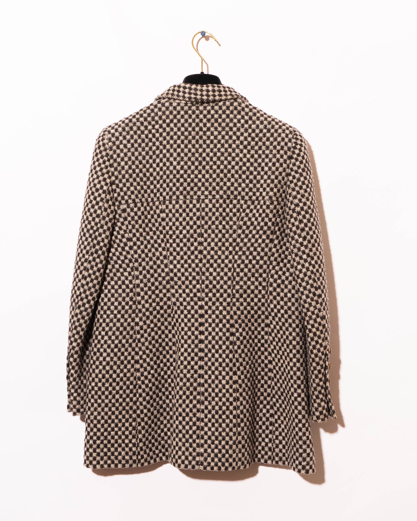 FR38-40 Rare Chanel Fall 1995 Timeless Four Pocket Black and White Wool Tweed Jacket