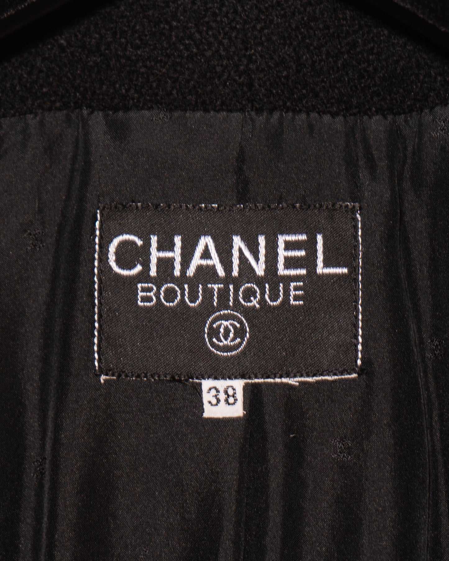 FR36-38 Rare Chanel Spring 1987 Classic Collarless Four Pocket Contrasting Trim Black Tweed Jacket