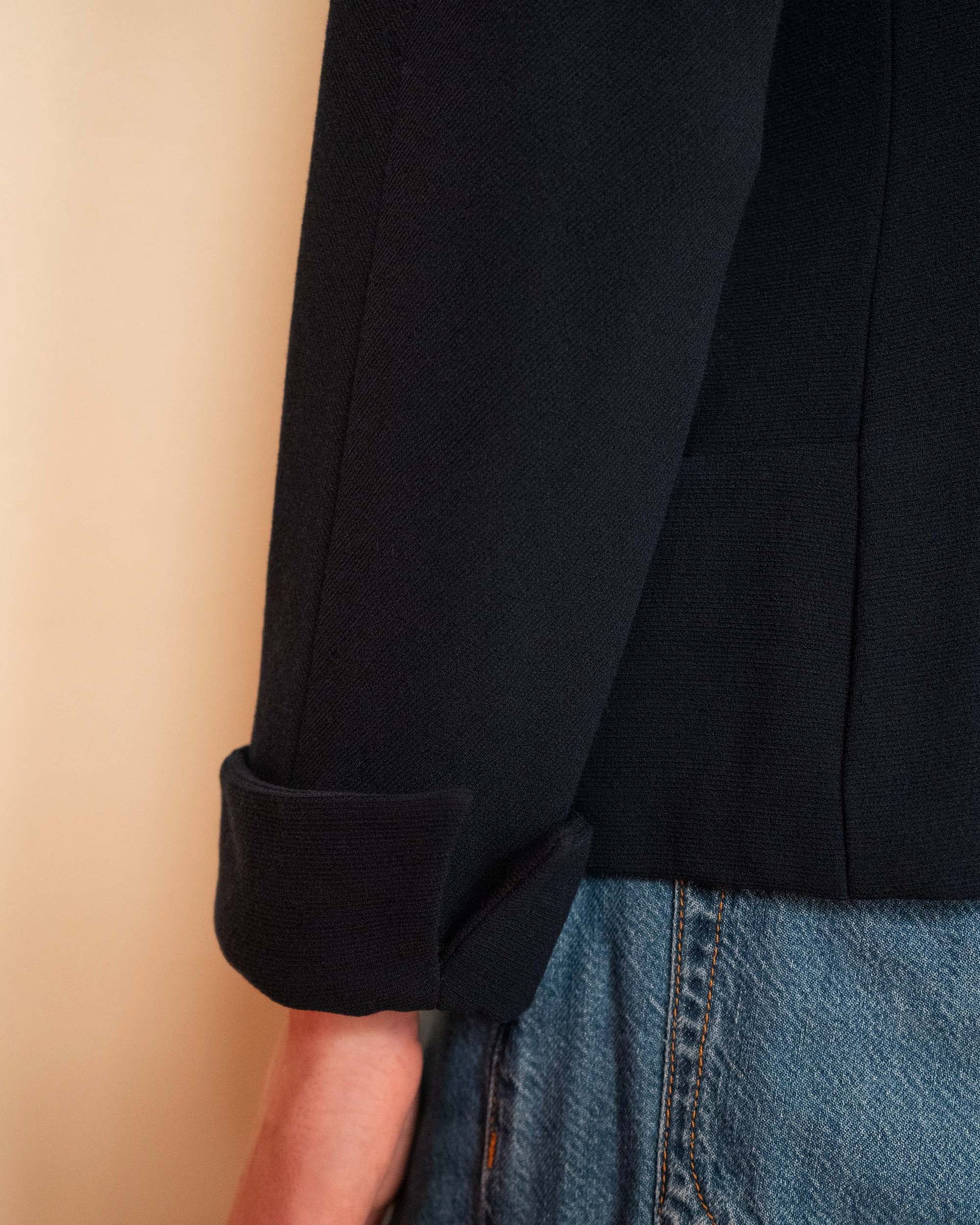 FR36-38 Chanel 1980s Double-Breasted Two Pocket Navy Wool Jacket - Vintage Chanel Jacket -   - Rarchive.