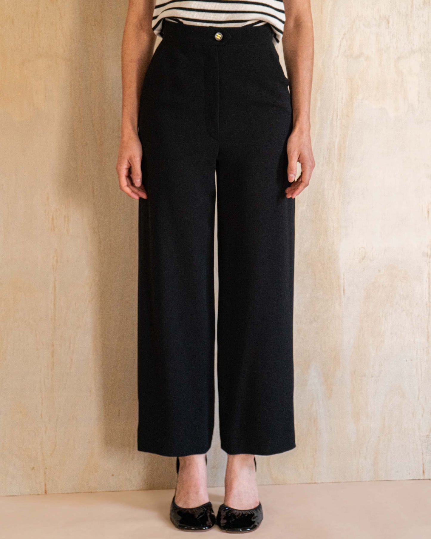 FR34-36 Chanel Fall 1994 High-Waisted Black Wool Pants