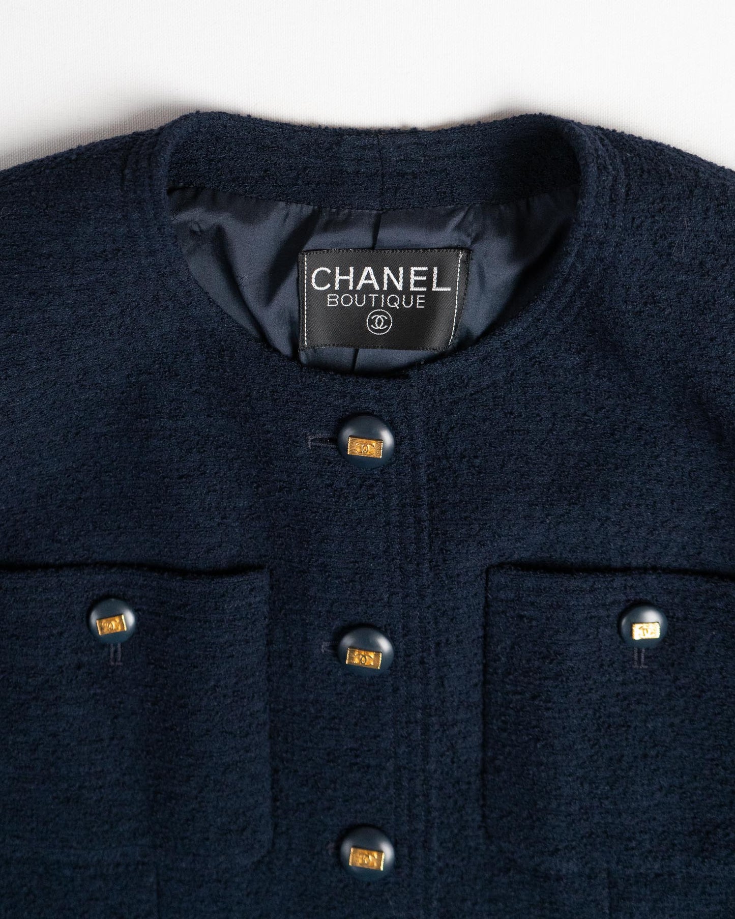 FR38-42 Chanel Cruise 1992 Classic Timeless Collarless Four Pocket Navy Tweed Jacket