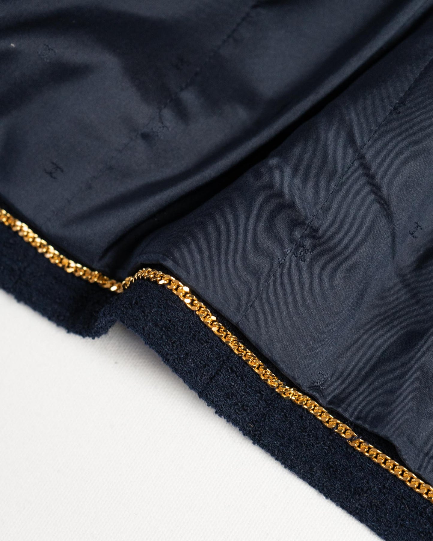 FR38-42 Chanel Cruise 1992 Classic Timeless Collarless Four Pocket Navy Tweed Jacket