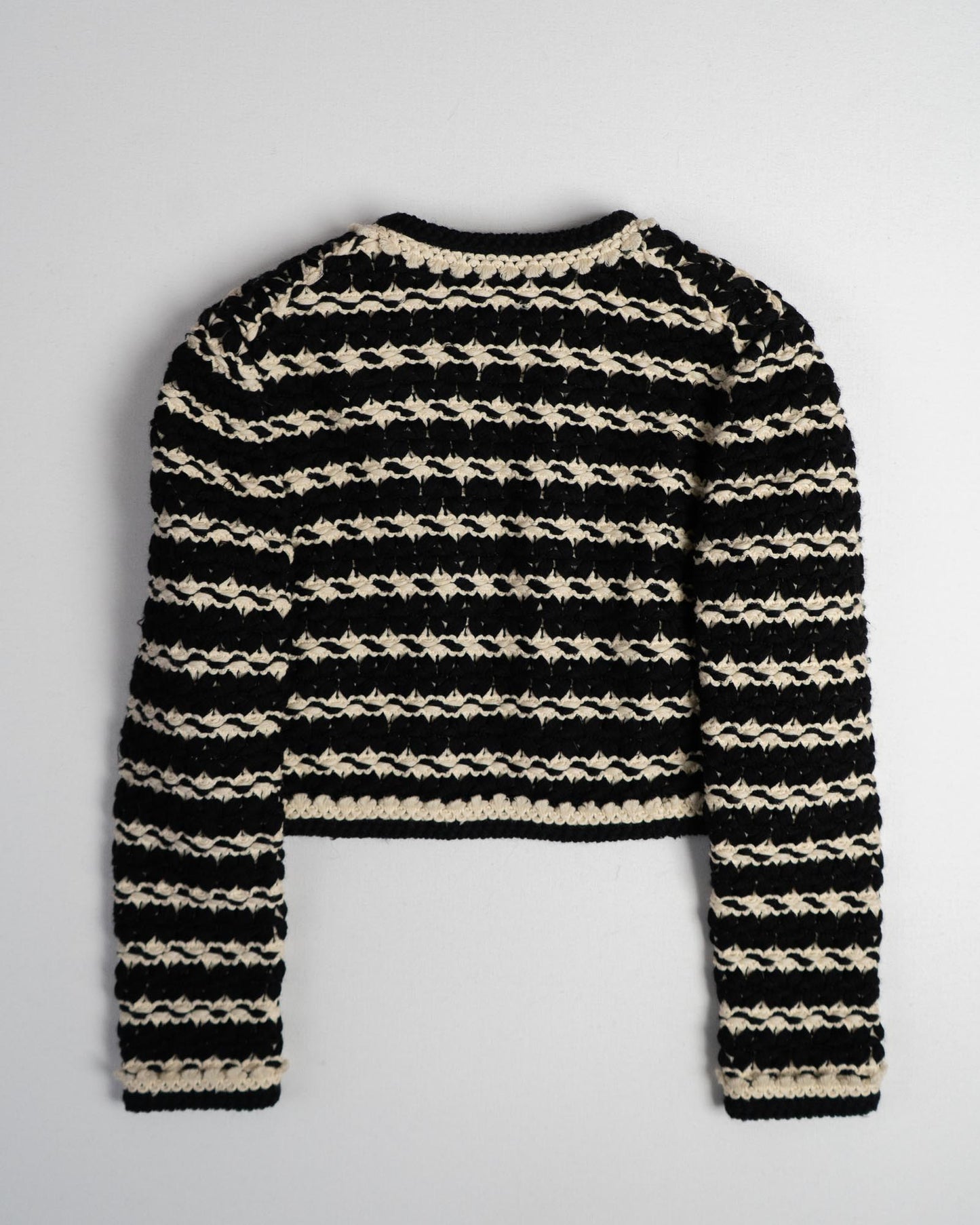 FR36-40 Chanel Spring 1992 Cropped Knit Jacket in Black and Ivory