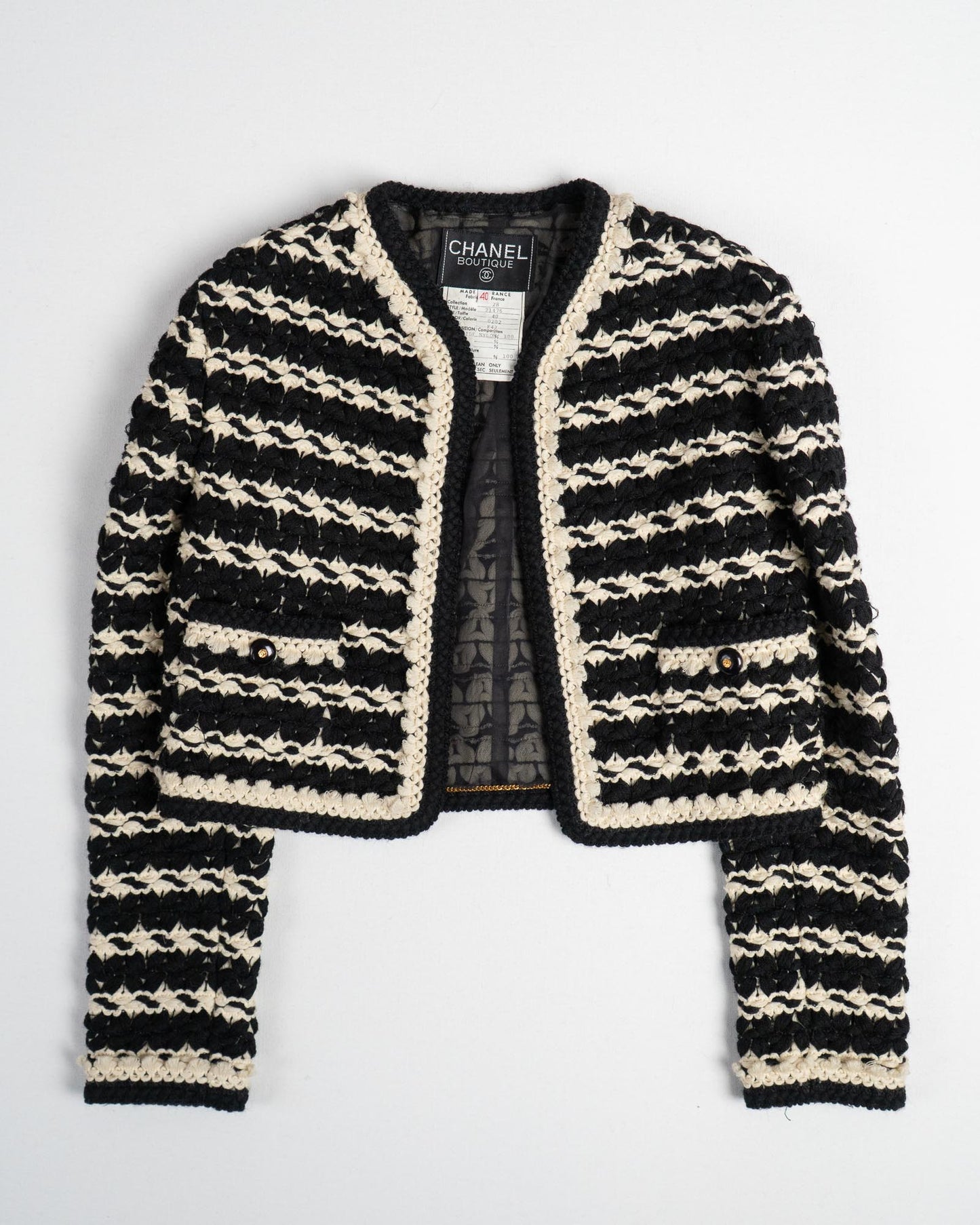 FR36-40 Chanel Spring 1992 Cropped Knit Jacket in Black and Ivory