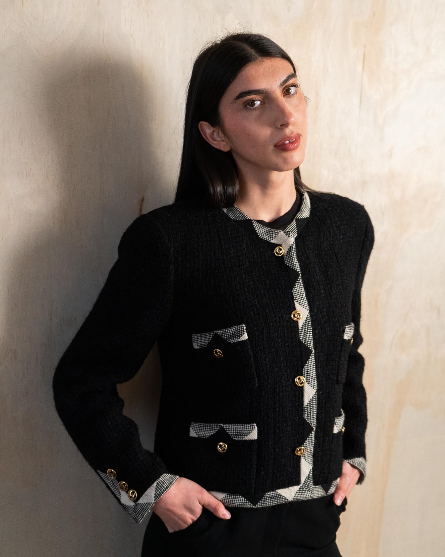 FR38-40 Chanel 1980s Classic Timeless Collarless Four Pocket Black with Contracting Trim Wool Tweed Jacket