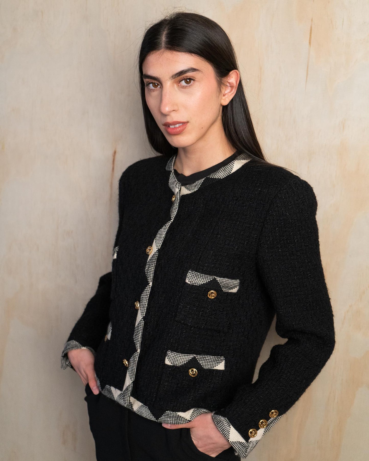 FR38-40 Chanel 1980s Classic Timeless Collarless Four Pocket Black with Contracting Trim Wool Tweed Jacket