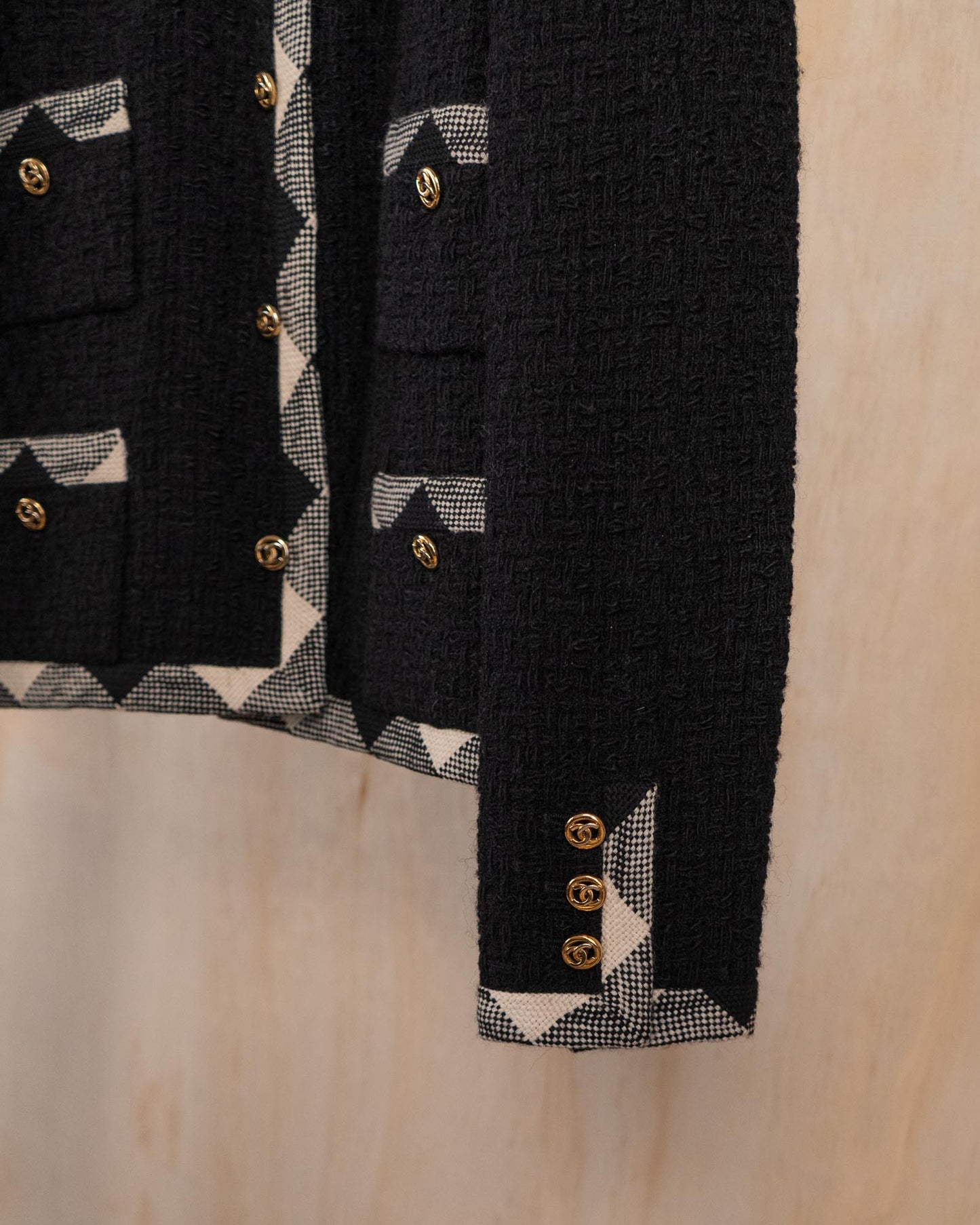 FR38-40 Chanel 1980s Classic Timeless Collarless Four Pocket Black with Contracting Trim Wool Tweed Jacket