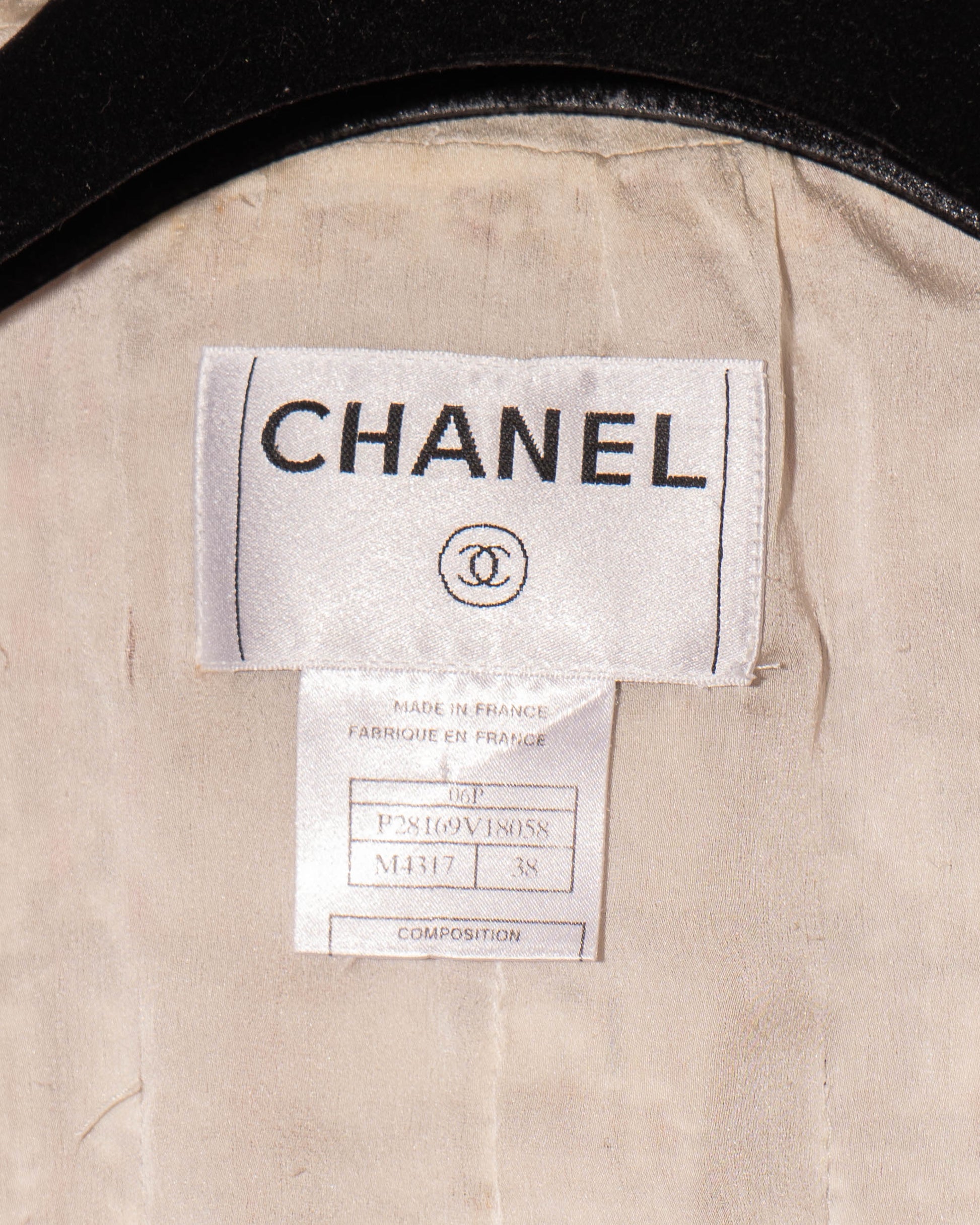 FR36-38 Chanel Spring 2006 High Collar Two Pocket Fantasy Tweed Jacket - Vintage Chanel Jacket -   - Rarchive.
