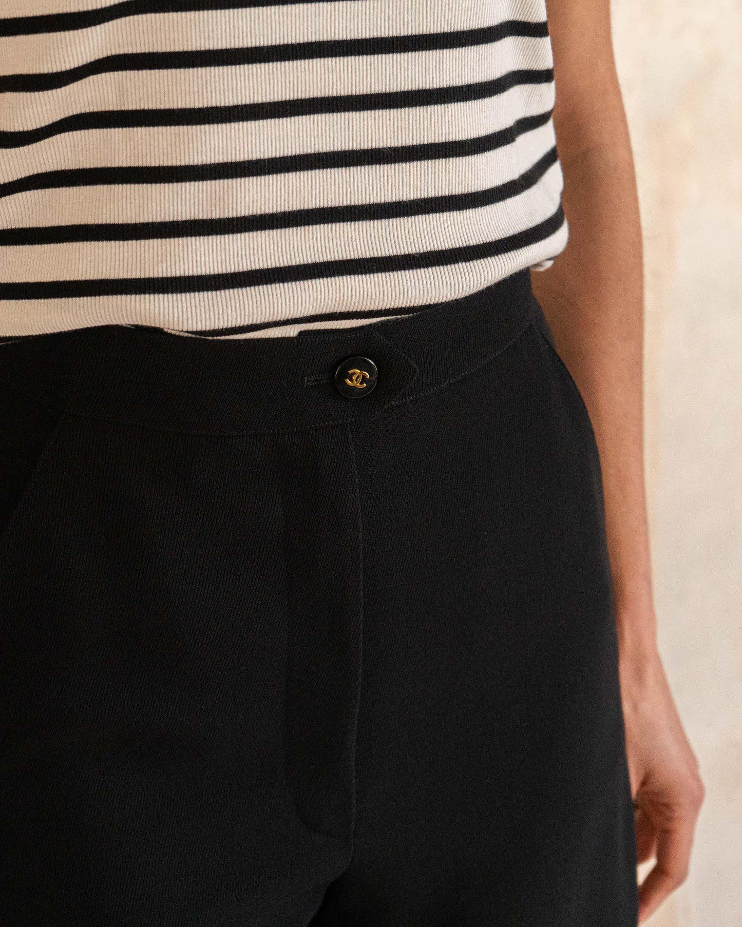 FR34-36 Chanel Fall 1994 High-Waisted Black Wool Pants